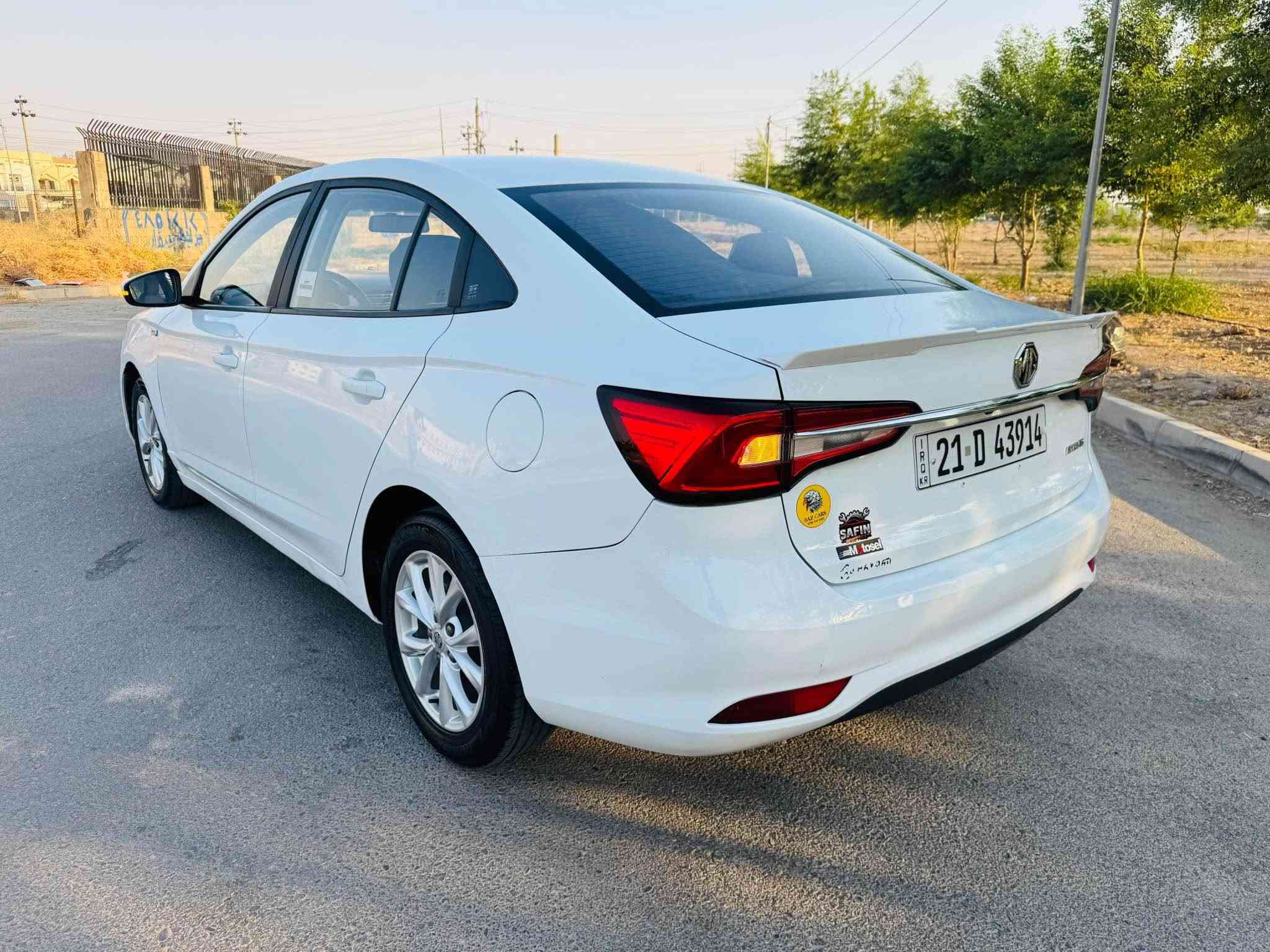 MG 5 Standard Plus 2024 ئێم جی

❗مەکینە 4 پستون 1.5

❕29 هزار روشتووە 

❗ دوو  بست بویاغە 💎 

❕نیو دوسە تەعدیل 

❗گێڕ مەکینە کارەبایات هەمووی بە شەرت

ستاندارد پله‌س,  داخل کرێمی, شاشە,کامیرە, ئاوێنە ئیشارەت , تحدید سرعە , ویلکەب  ..

🔥نرخ 95 وەرقە🔥
شوين : سلێمانی
***********
*********** السليمانية, العراق
