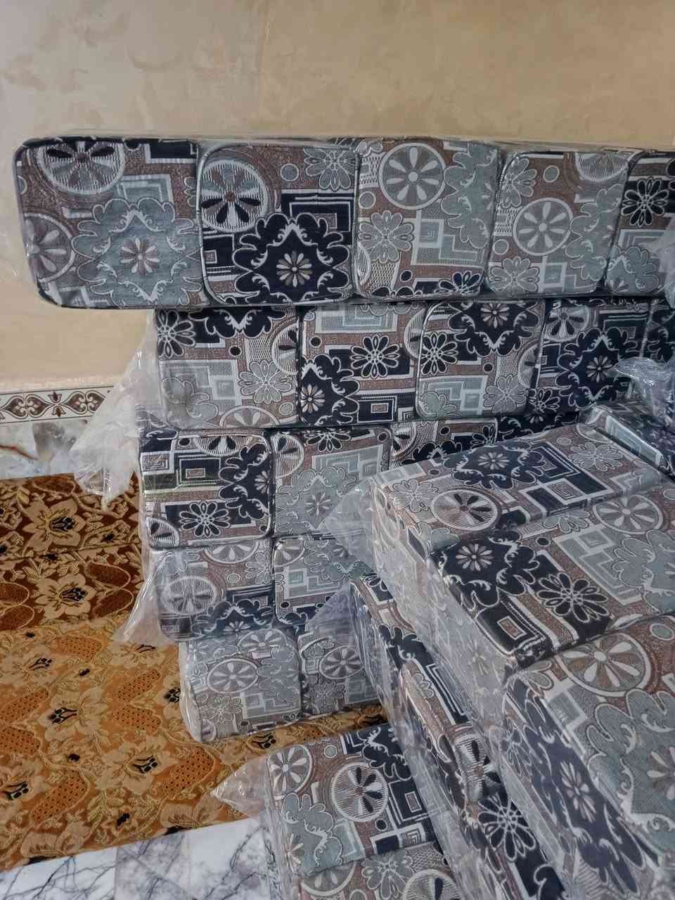 تكيات • جديدة • طقم ٥