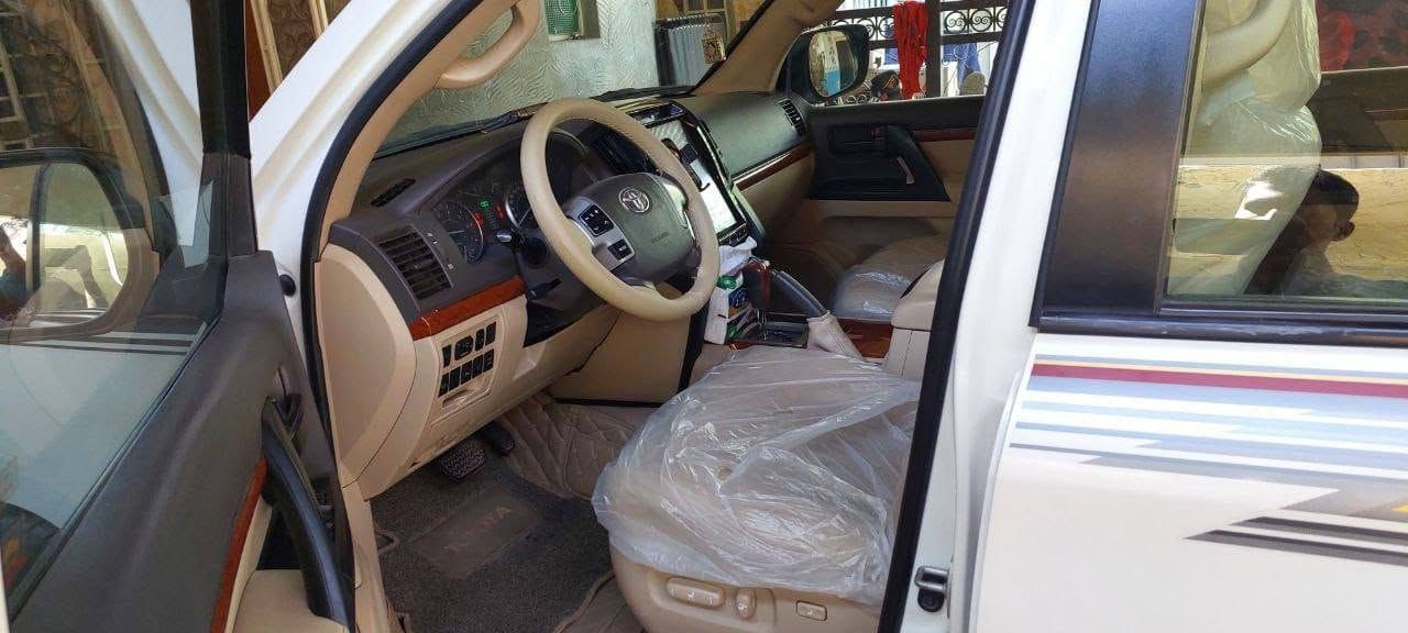 لاندكروزر • ٢٠١٤ • V8 4600