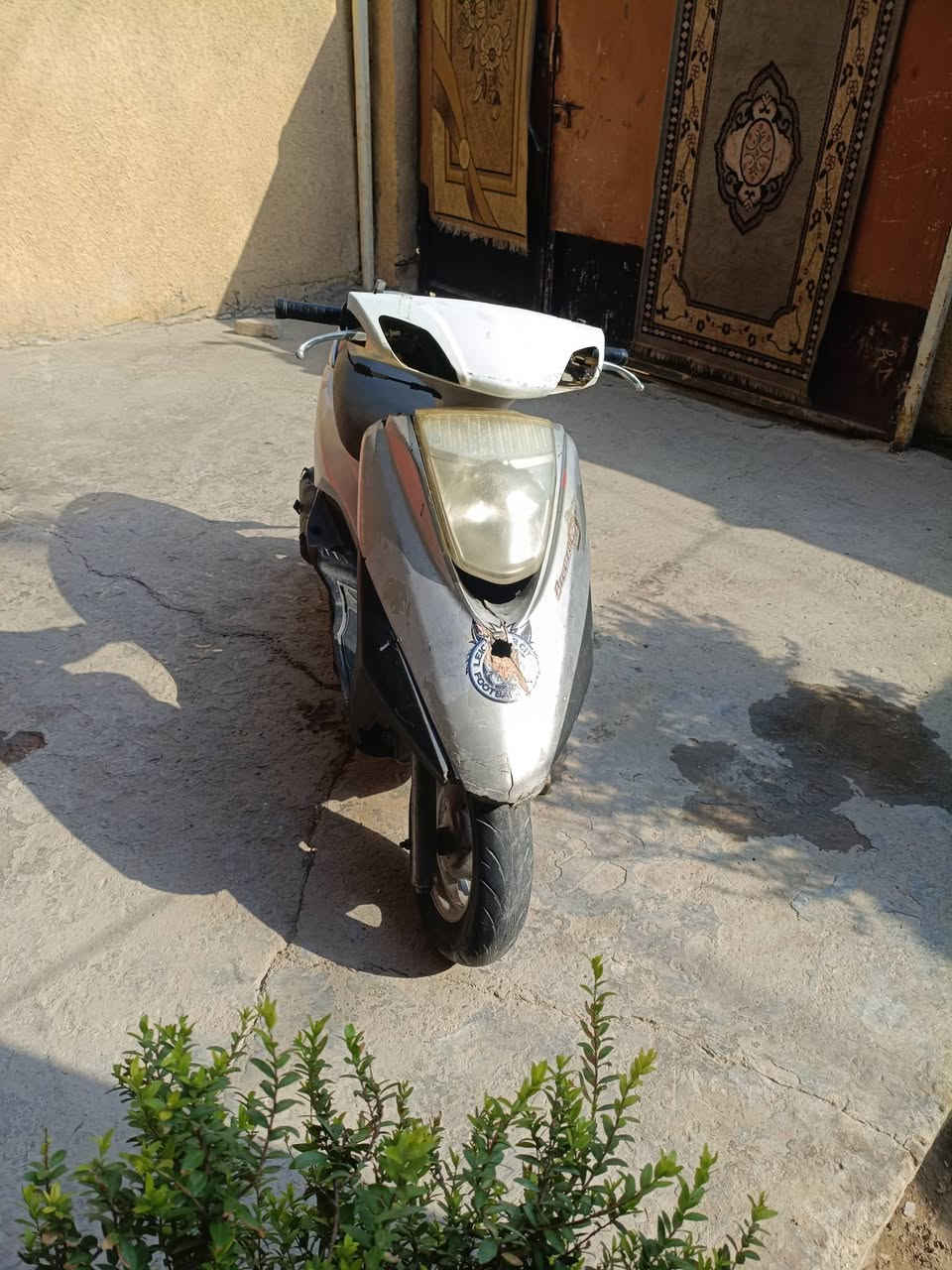 بريز شغاله هندر واحد عوزه كربائيات دبلات جدد تايرات جدد كلاجات حلوه وناعمه سعر 200 مكانوحي نصر ***********
