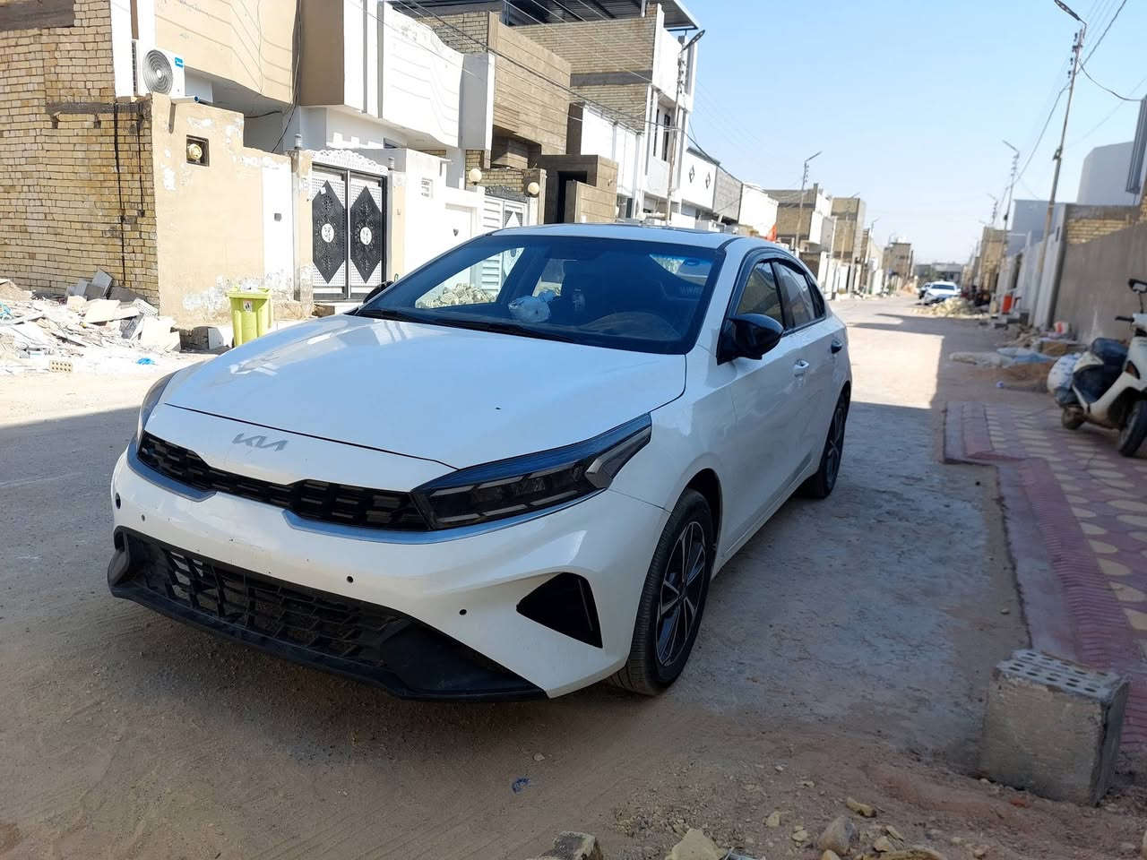 كي 3 بيها طخه بالبجم رقم اربيل للبيع موديل ٢٤خليجي السعر ١١٠ وبيها مجال ماشيه ٢٣ الف
