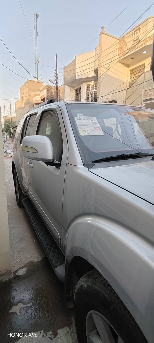 نيسان بافندر للبيع موديل ٩ محرك مفتوح بيها صفحة صبغ سعر ٦٥ وبيها مجال الرقم ***********

نص مكتوب في الصور:
- HONOR X9c