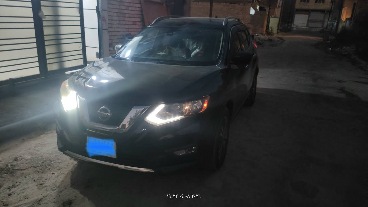 السلام عليكم

نيسان روج 2020SL

مواصفات 1/1 عدا الفتحة 

المحرك: 4 سلندر – 2500cc

المواصفات:

• فول مواصفات عدا البانوراما

• تحكم ستيرن

• مثبت سرعة

• شاشة وسطية كبيرة تدعم CD + Apple Car Play

• نظام قيادة ايكو + سبورت + نورمال

• مقاعد جلد هيتر وتحكم كهربائي بمقعد السائق وكشن صدر هم كهرباء

• بصمة تشغيل + بصمة أبواب

• تشغيل عن بعد

• صندوق كهربائي شفت 

• حساس قدم لفتح الصندوق

• كاميرا دوارة + كاميرا 360 درجة

• ويل كب ١٩ انش سبورت

• نظام رادات ومثبت سرعة + Auto Stop

• إشارات بالمرايا

• نظام صوت راقي Bose

⚠️ أضرار السيارة:

• وارد أمريكي

• حادثه جاملغ وبنيد  فقط تبديل قطع 
 
ماشيه 37 ميل

📌 تفاصيل إضافية:

• رقم السيارة بغداد باسمي 

للأستفسار الاتصال:

***********
