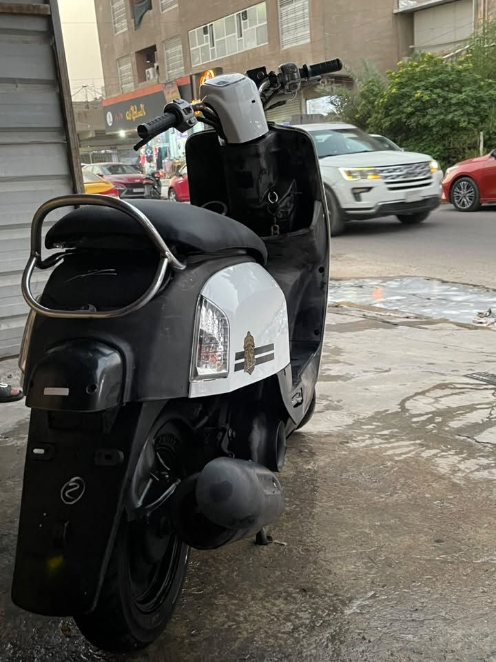 بوليسي • مراوس • تخبل
