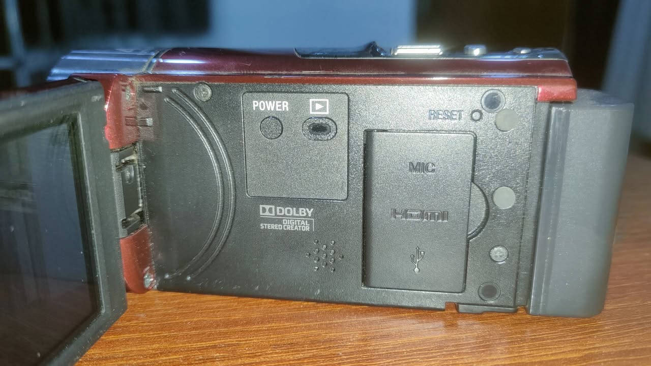 Sony Handycam HDR-CX180 — للبيع 📹
📹 Sony Handycam HDR-CX180 بحالة جيدة، مناسبة لتصوير المحاضرات، المناسبات، الرحلات والفيديوهات العائلية.

🔹 تصوير Full HD

🔹 زوم بصري 30×

🔹 إجمالي الزوم 40×

🔹 عدسة F1.8 – F2.1 / 63mm

🔹 ذاكرة داخلية 32GB

🔹 شاشة LCD تعمل باللمس (Touchscreen)

🔹 مدخل ميكروفون 3.5mm لتوصيل ميكروفون خارجي

🔹 مخرج HDMI لتوصيل الكاميرا بشاشة أو تلفزيون

🔹 سهلة الاستخدام والحمل

🔹 مناسبة جداً لتصوير المحاضرات والمناسبات

📦 الملحقات:

✅ شاحن الكاميرا

✅ حقيبة كاميرا

💰 السعر: ۲۰۰ الف

📩 للاستفسار والتواصل، راسلني خاص. ***********
