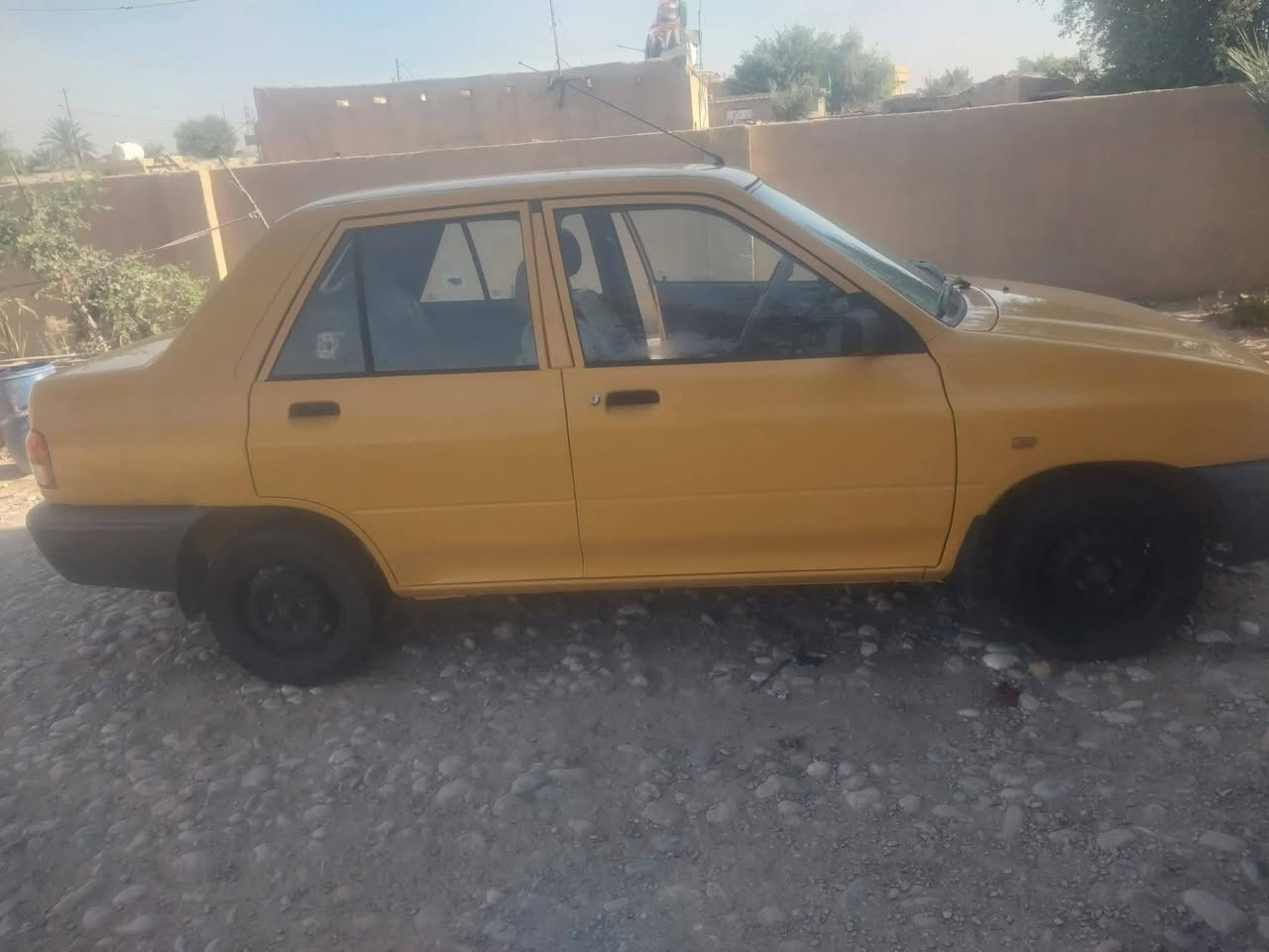 السلام عليكم سياره للبيع سايبا موديل ٢٠٢٣ بلادية بدون اي حادث بيهة شخوط باب السايق تكحيل  كير جديد محرك صرف قليل من الشركة تصرف باسمي صدر دبلات تخم بوربرن وتخم بنز ودسكات كلهة مبدلهة جديد تخم تاير جديد سيارة كاملة السعر 60ورقة  حي البتول الجسر الفرنسي هاتف ***********
