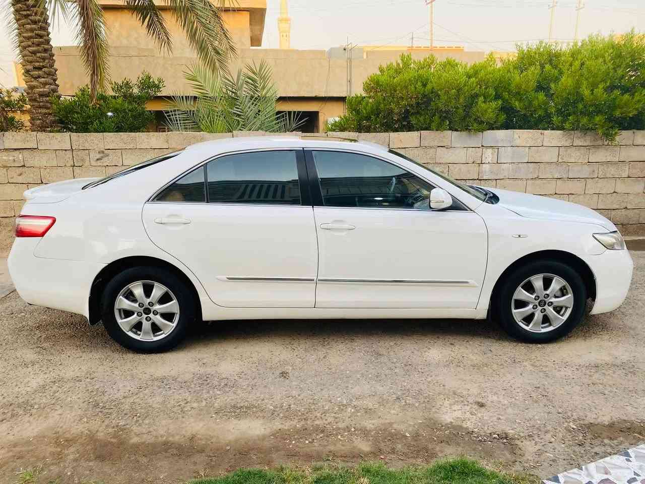 للبيع كامري خليجي  موديل ٢٠٠٨ رقم بغداد السعر ١٠٥ وبيه مجال للاستفسار على الرقم ***********

