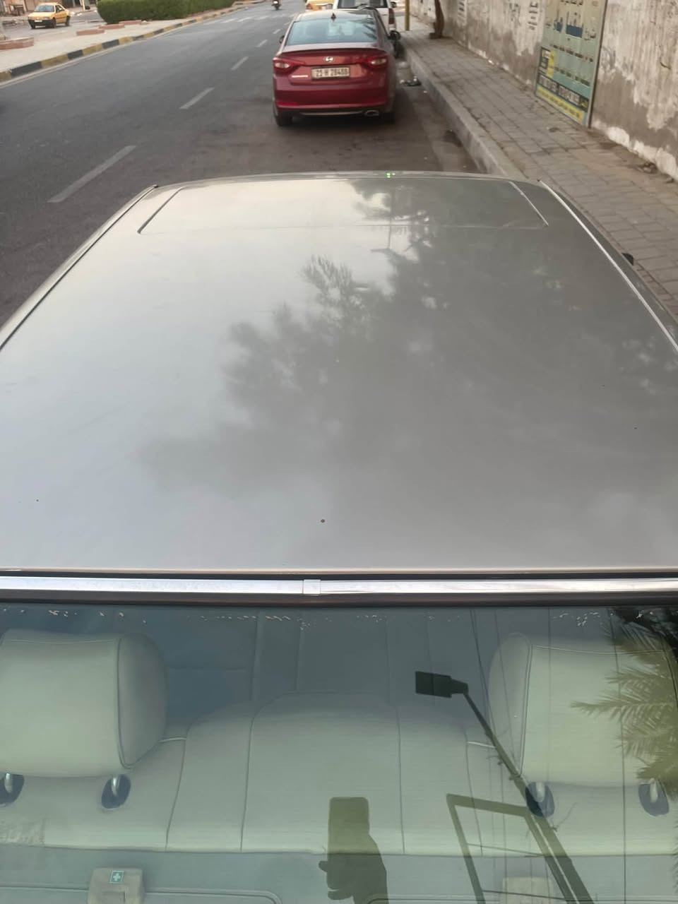 بسم الله الرحمن الرحيم 🤍
من رخصة الأدمن المحترم

🚘 مرسيدس جامبو SEL 300 للبيع

📌 الموديل: 1991
📌 السنوية والتكمة: أصلي 91
📌 الأرقام: دولية
📌 السنوية: لحد 2031
📌 الممشى: 77 ألف كم حقيقي

🔥 السيارة جديدة وبلادية، أكرر جديدة وبلادية
كانت منفيس ومكفولة من القص واللحيم.

✨ المواصفات:
• غرفة جلد
• جامات كهرباء
• كشنات كهرباء
• أريل كهرباء
• سلايد روف
• دبل مروحة راديتر
• مسجل وراديو بلادي شركة
• تحكم سرعة
• تبريد بيانو ثلج والله ❄️
• كلشي بيها بلادي وأصلي

😍 السيارة مرتبة وتحفة ونصبة تخبل، ونظافتها تبين من أول نظرة.

💰 السعر: 150$ وبيها مجال بسيط
  اعادة 
النشر بسبب الوعود الكااااذبه 
📍 مكان السيارة: بغداد

📞 الهاتف: ***********
