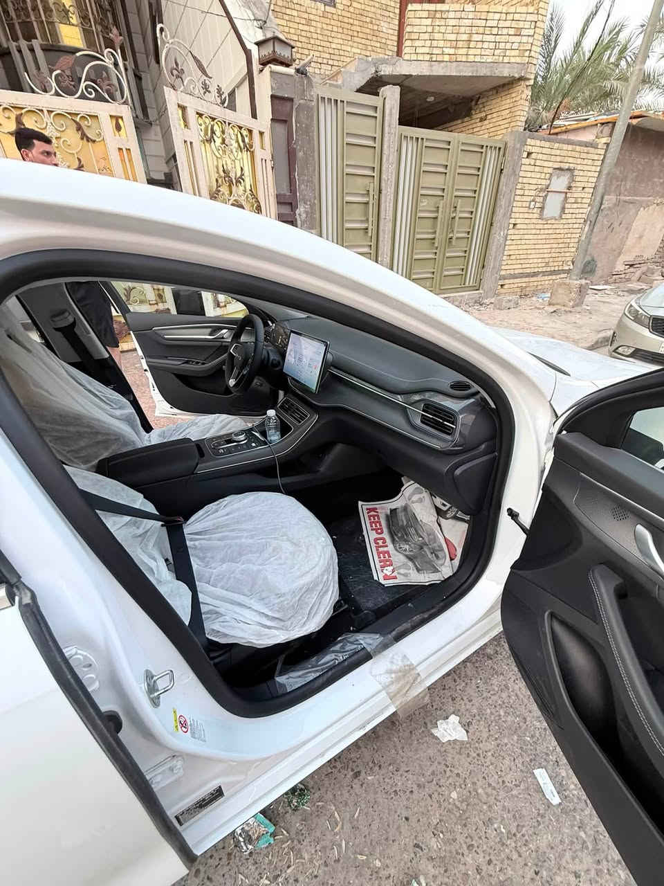 من رخصة الادمن بي واي دي اقساط
الشيخه للبيع.. BYD دستروير 2025 زيروا بتراب الشركة
شاشة قلاب كشنات رياضي السيارة بحالة الزيروا ماشيه فقط الف كيلو فقط اقساط استقطاع مباشر مرقم كامل بغداد السيارة ما صادر بيها وكالة يعني وكالتها مجانية مكان السيارة بصرة *********** السعر 112 وبيها مجال لكل واحد طيب
