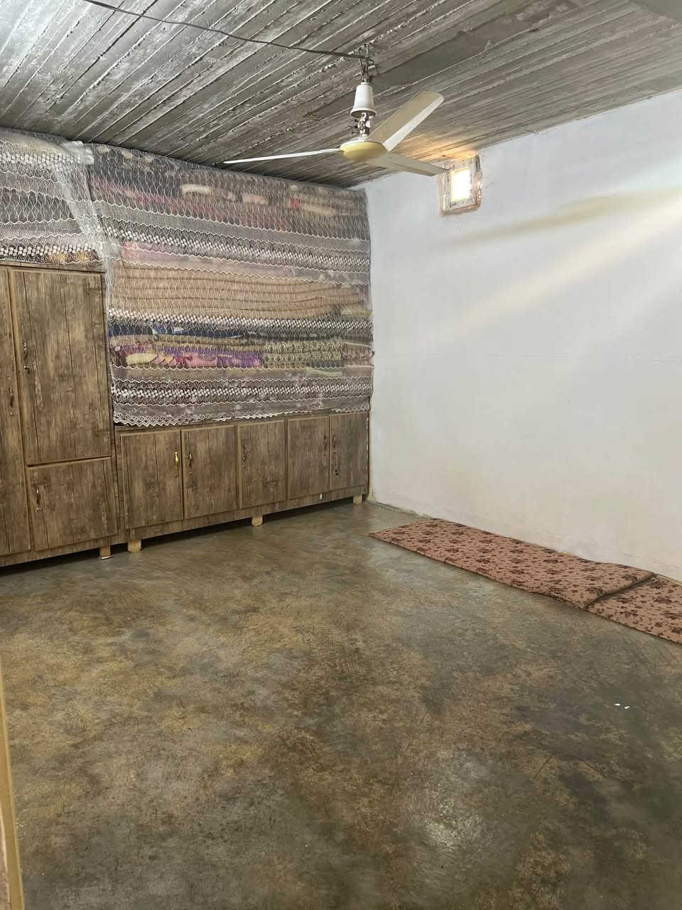 بيت للبيع
المساحه 120متر

العنوان كركوك.حي النصر قرب جامع المدينه المنوره

الاتصال على الرقم ***********
