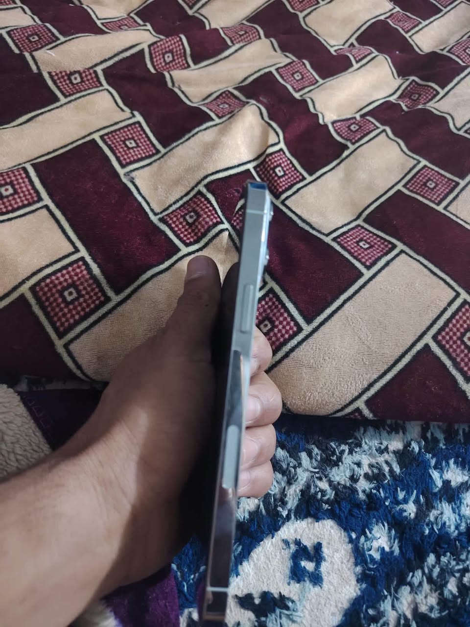 سلام عليكم
ايفون 13 برو ماكس 
بطاريه 86 
مكفول كفاله عامه 
السعر خاص 
التواصل 
***********
