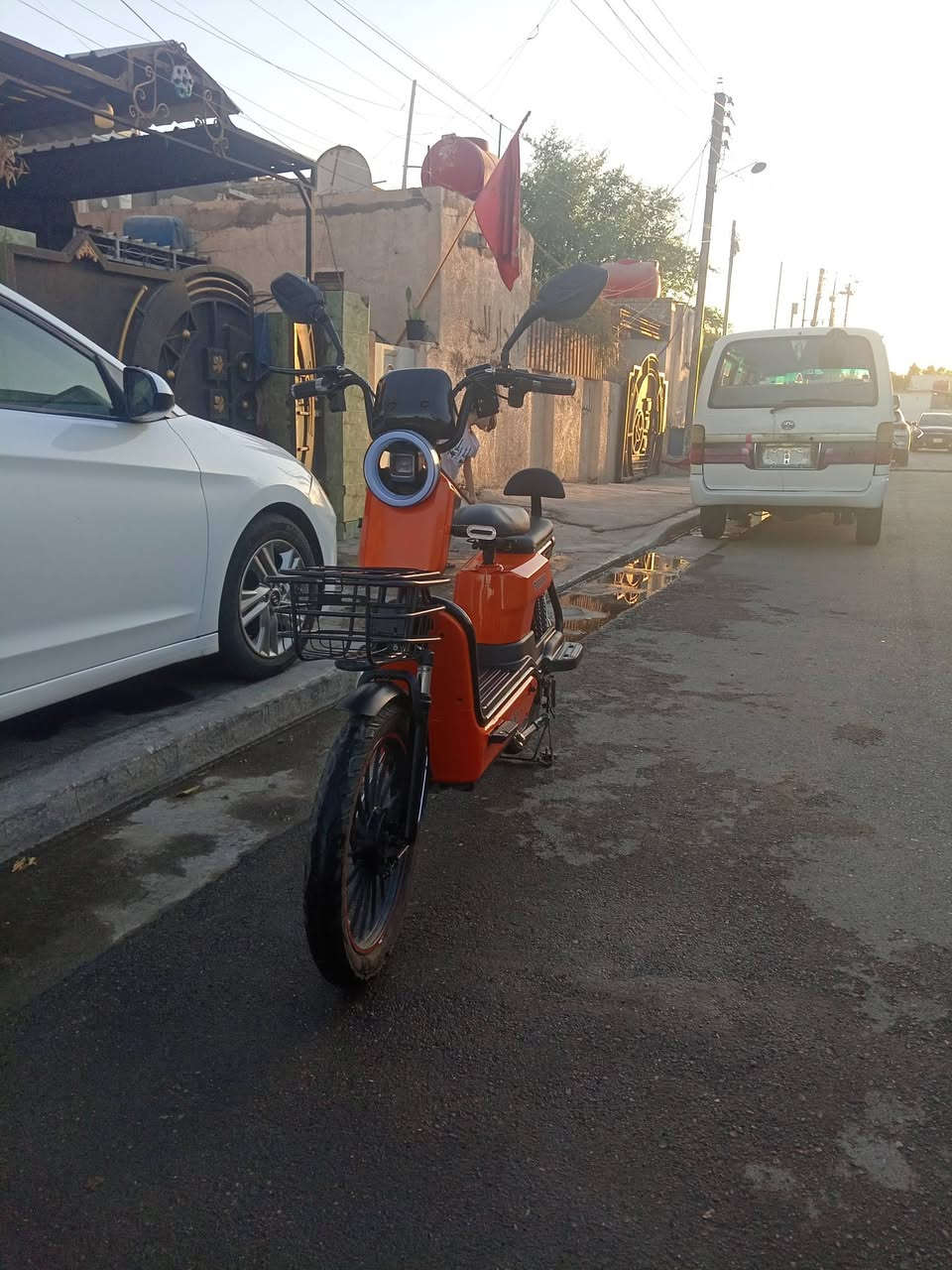 دراجه شحن لبيع بدون بطاريات الدراجه كلشي شغال بيهاا سعر 200 وبيهاا مجال العنوان بغداد حي العامل رقمي ***********

