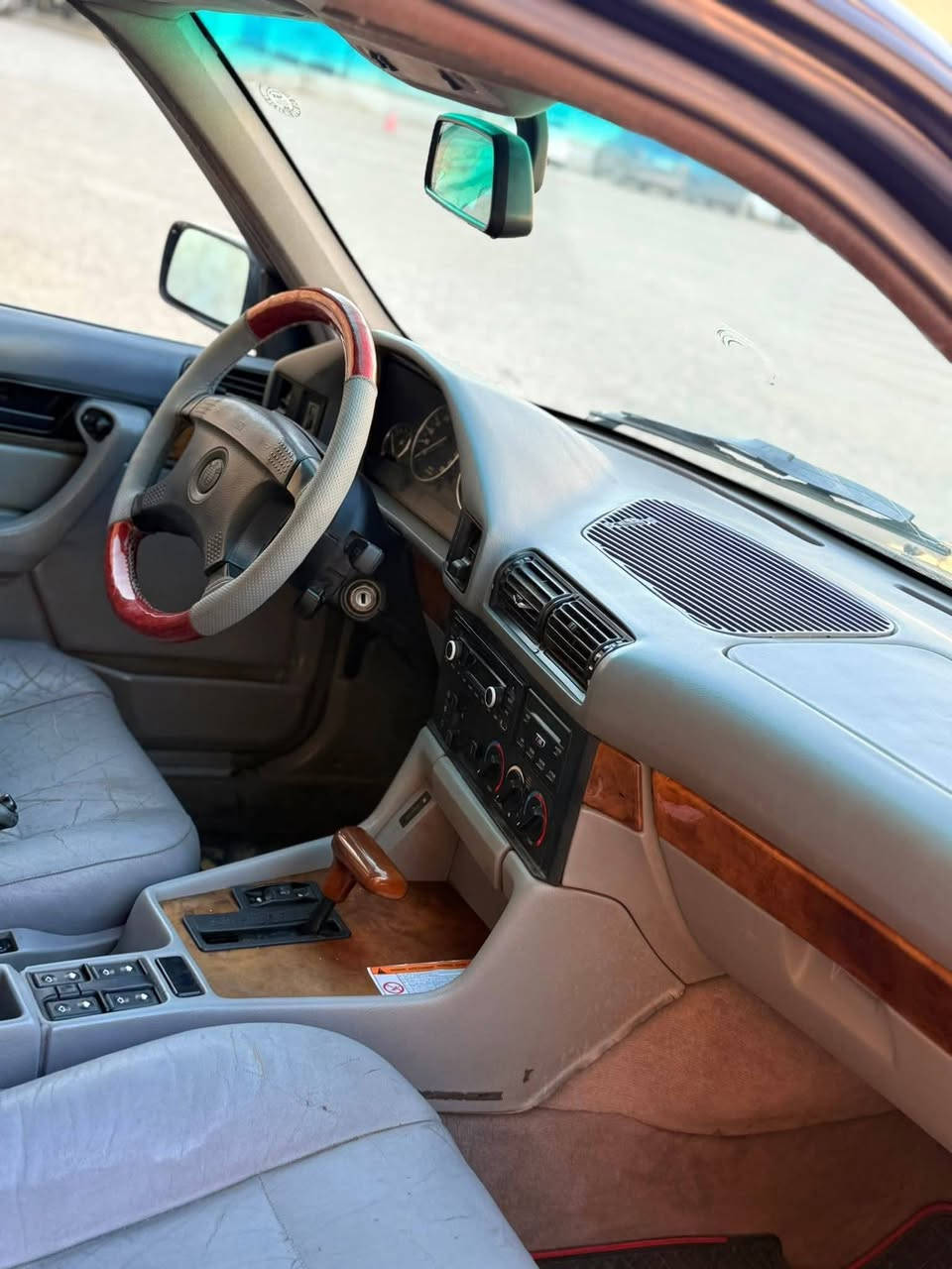 بي ام 525 • ١٩٩٣ • اوتوماتيك