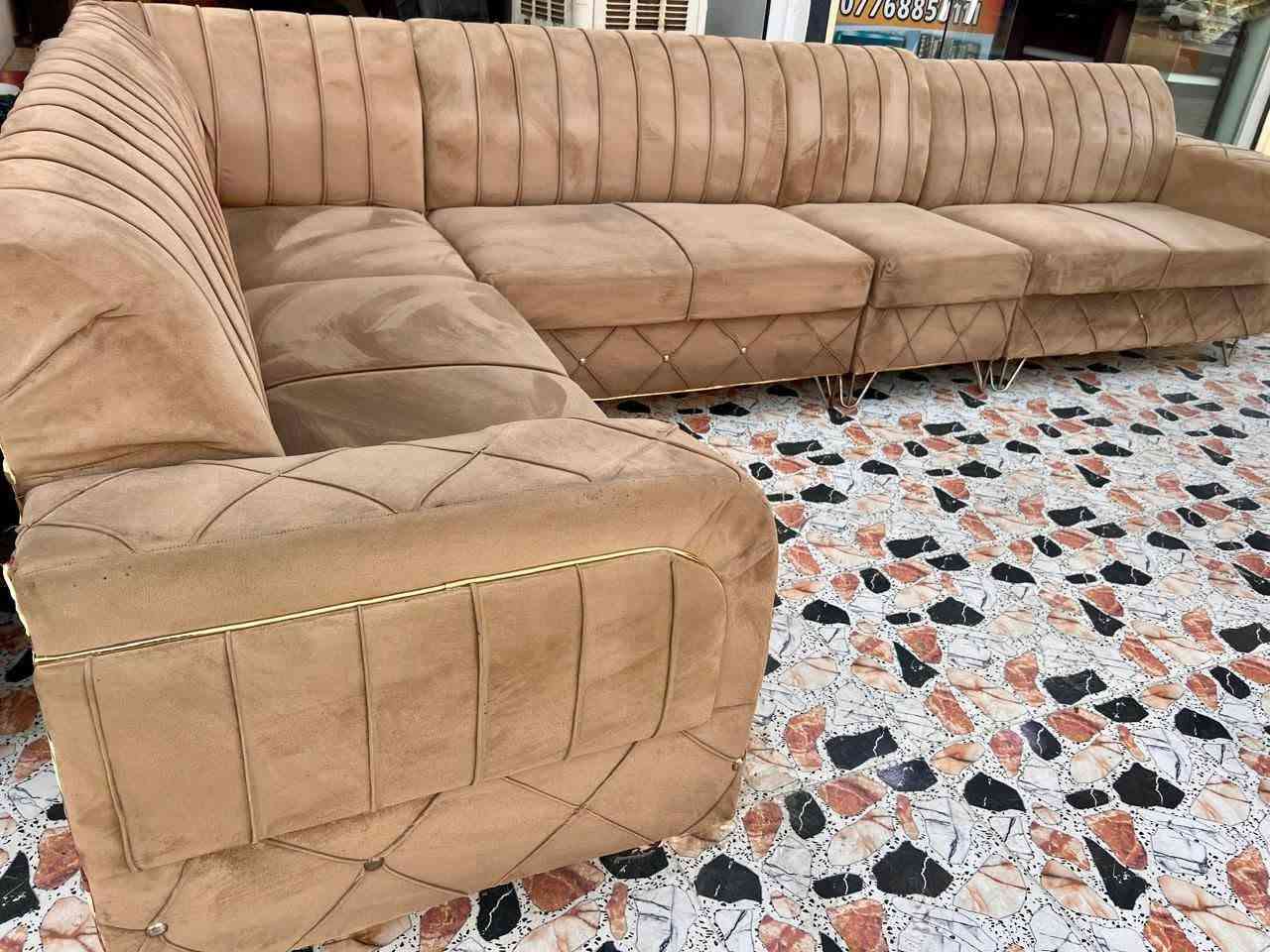 @الكل ديوان ٦ونص 
السعر 120

تركي

نص مكتوب في الصور:
- ***********
- 0776885011