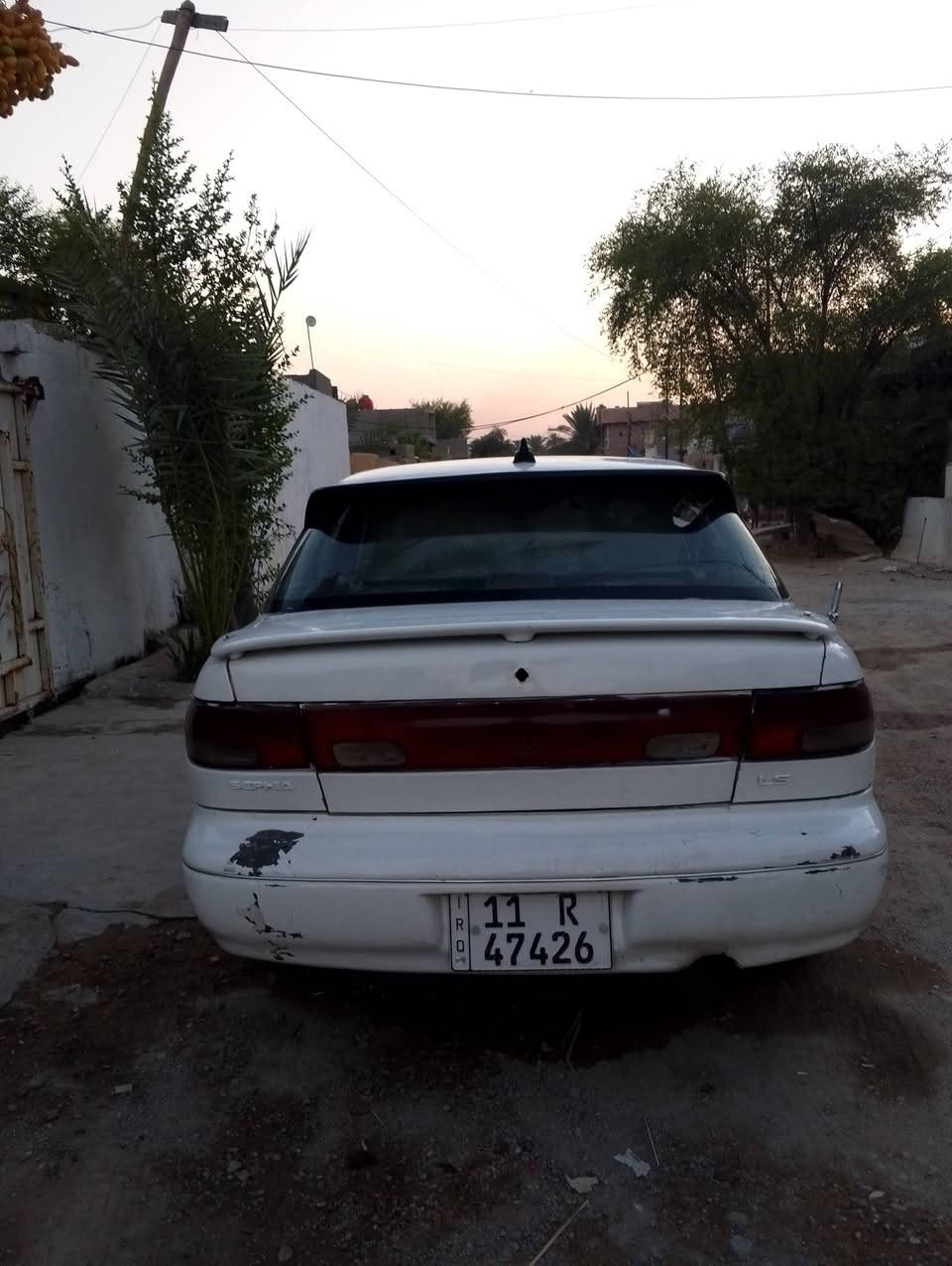السلام عليكم سيفيا للبيع موديل 95 سياره مصبوغه جماليه محرك خير من الله محرك مفتوح اتعهد بي نظافه فول كير عادي رقم بغداد العنوان بغداد ابو غريب حي الفارس مقابيل شربت ابو عباس العالمي السعر 32 وبيها مجال للشراي 
 رقم الهاتف:***********
