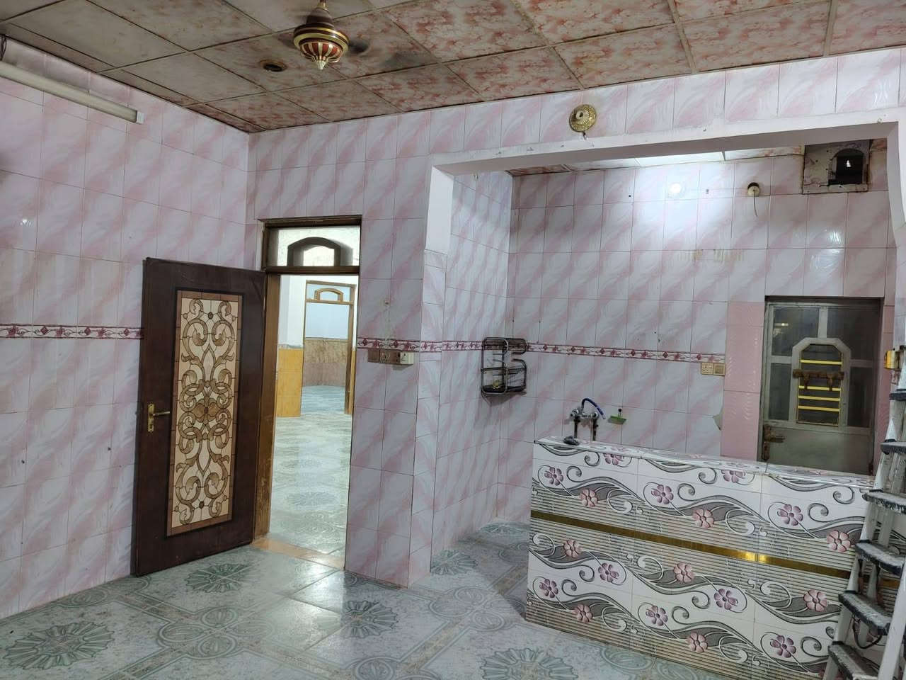 بيع مستعجل
بيت للبيع في حي الامين
قرب مدرسة الاعظميه
المساحه 250متر
شارع ١٠ متر
البيت مكون من غرفتين
السعر 140مليون قابل للتفاوض
مكتب عزت للعقار شارع 60قرب تقاطع جامع التقوى مقابل المول الجديد في حي التأميم
هاتف
***********
***********
