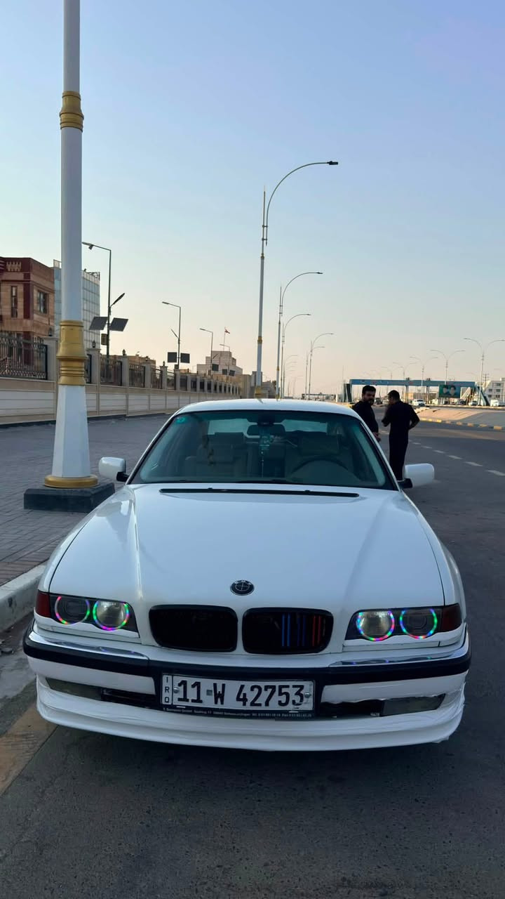 اللهم صلي على محمد وال محمد بيع مستعجل
خفاش 🦇 مديل ٩٧ 
باسمي رقم بغداد 
سعره ٦٩ ورقة وماكو هيج سعر جوة سوك 
السيارة مصبوغة عام بدون حادث اثر جراد وعندي صوره من جانت جاردة 
تفاصيل ***********
*********** 
سماوة
