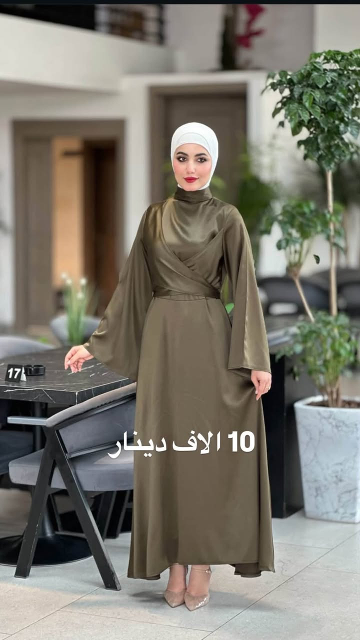 شلعة الكميه تقريبا 100 قطعه القطعه 10 الاف بعدهم بل جيس وتصويري الخاص هذا القياسات كاملة للتواصل خاص او ***********

نص مكتوب في الصور:
- 10 آلاف دينار
- 10 الاف دينار
- 10 الاف فقط قطع اخيره