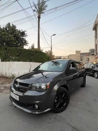 دوج كرفان ٢٠١٩ gt بدون حادث بيها عطل ميكانيكي وبيها مكانين بارد بسيطه ...