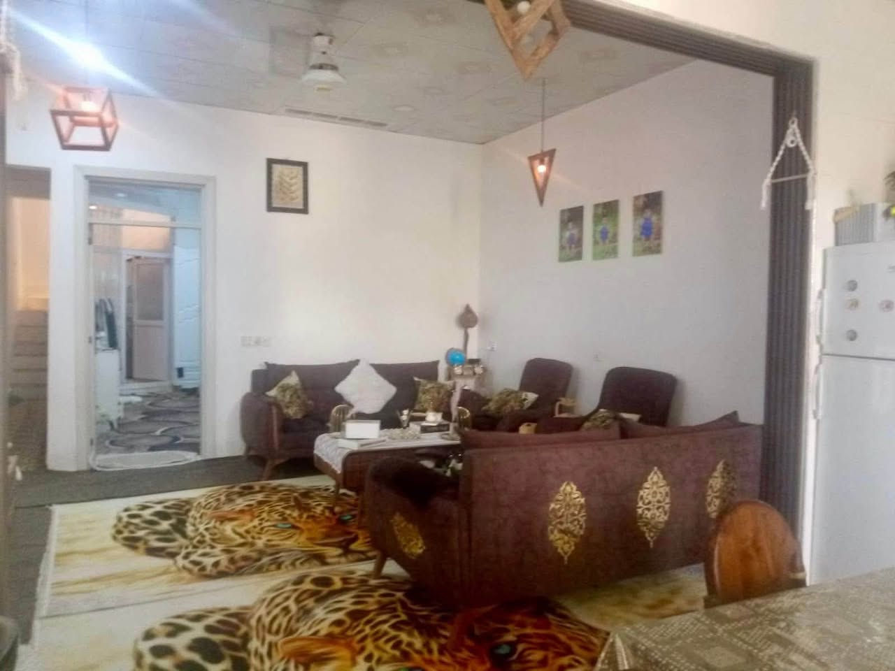 للبيع بيت رقم بلدية زراعي مضمون 120 متر طابق و نص 
اربيل _طريق المصيف _خلف المدينة المائية 
 
2غرفة نوم 
3حمامات 2 داخلي 1خارجي 
مطبخ بارد _حار 
صالة 
كراج 

السعر 2 دفترين و 90 ورقة
يسجل باسم حامل الجنسية العراقية من اي محافظة 

للاستفسار الاتصال واتساب 
***********
كورك 
***********
