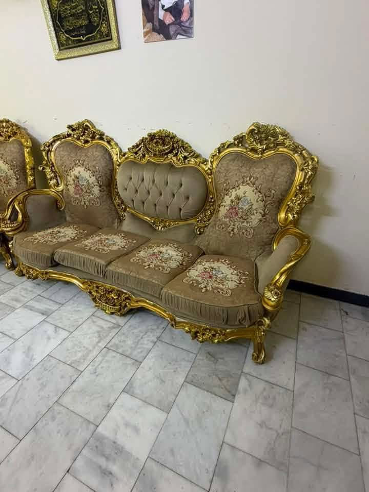 السلام عليكم تخم ملكي مصري درجة اولى للبيع للتواصل الاتصال على هذا الرقم ***********
