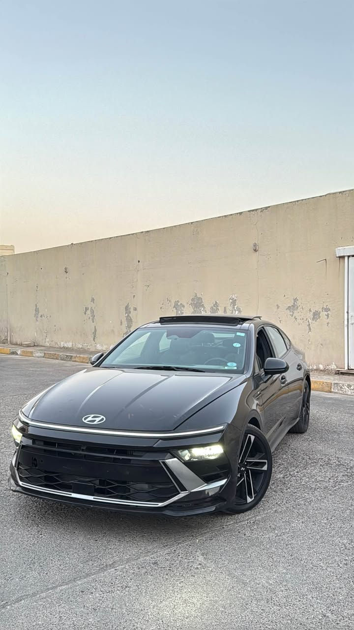 sonata  2024 N line
 باب و نص جاملغ صبغ  
دواخل ارباك شرط   
يترقم شمالي. 
ممشا 40,000 
شراي اتصل *********** أربيل, العراق

نص مكتوب في الصور:
- 9:02 12 4 / 14 1:1 bid.cars
- 9:02 12 bid.cars 5 / 14 1:1 Sales History Similar archival offers Ask 51
- 9:03 11 bid.cars 3 / 14 1:1 Sales History Similar archival offers Ask 51
- 9:03 11 bid.cars 2 / 14 1:1 Sales History 1 Similar archival offers Ask 51