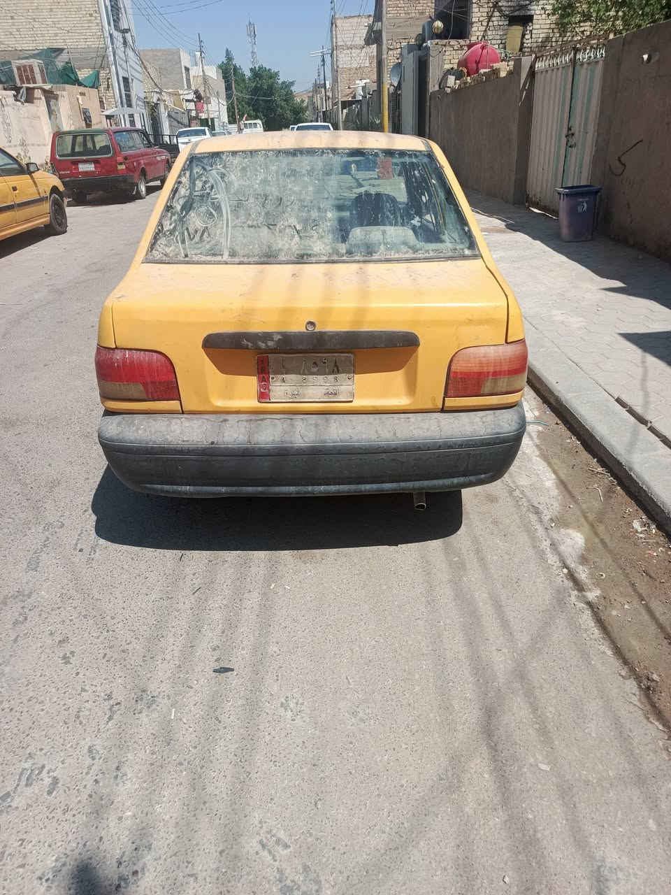 ه السلام عليكم سايبه مديل ١١ رقم نجف  شواصي ستوني معمرهن درجه اولى راعيه موجود عليه هيئه ٢٠٠ مكينه وكير ستوني مصعدهن صارلهن سبوع سياره عل يرادله ترتيب عل النص وعفته متوازي علا فلوس داينمو جديده سلف جديد باتري جديد ضفيره من طول لطول جديده سياره عايزه ترتيب غرفته *********** سعره ب١١ وبيه مجال حك جيه
