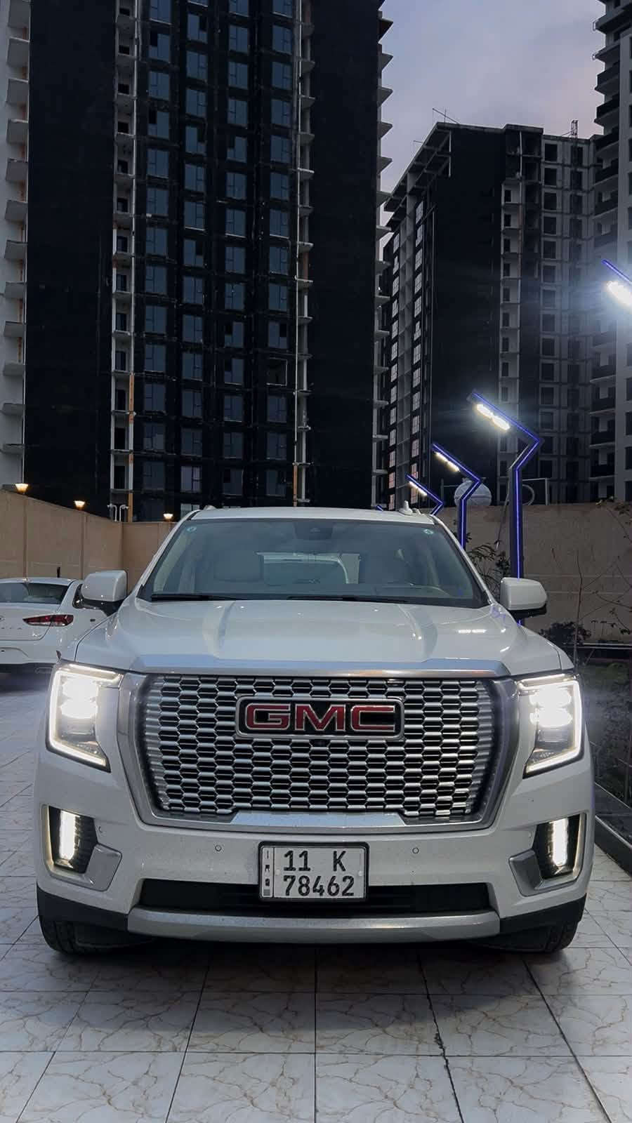 ‏GMC YUKON DENALI 2023
وكالة المنصور كفالة عامة عدا  ربع الجامغ لامامي  وسونار موجود يراسلني خاص السيارة جديدة اي نقص مابيها 
ماشية 53لف كيلو متر فقط 
السيارة  بحالة الوكالة باسمي هزة وسنوية جديدة
مواصفات الدينالي المعروفة فول

 المــــــواصـــــفــــات :

- محرك V8 6200cc 
- شاشات خلفية مع hdmi
- تبريد ٣ قطع
- وايرلس كاربلاي
- مراية كامرة
- كامرات 360 درجة
- حساسات امامية خلفية
- تشغيل واطفاء اوتو
- ثلاجة توصل درجة حرارة سالب ٥
- رادار
- نضام المحافضة على المسار
- بلك كهرباء
- فور ويل وتو ويل تتحكم بي
- جكات
- هاندبريك كهربائي
- شاشة عرض معلومات على الجامة
- ستيرن كهرباء
- نقطة عمياء
- نضام مراقبة الدسكات
- نضام مراقبة فلتر الهواء
- بانوراما
- مستشعر كشنات خلفية
- كشنات vip منفصلة
- تصعيد وتنزيل كراسي الصف الثالث كهرباء
- كشنات تدفئة+تبريد
- كشنات خلفية تدفئة
- ستيرن تدفئة
- تشغيل عن بعد
- خزن وضعية الكراسي للسائق
- منافذ تايب سي امامي وخلفي وصف الثالث
- كشنات الوسط تنطوي كهربائي ويدوي
- نضام فتح الصندوق بواسطة القدم

سعر480 ✅
للاستفسار *********** بيع او مراوس
