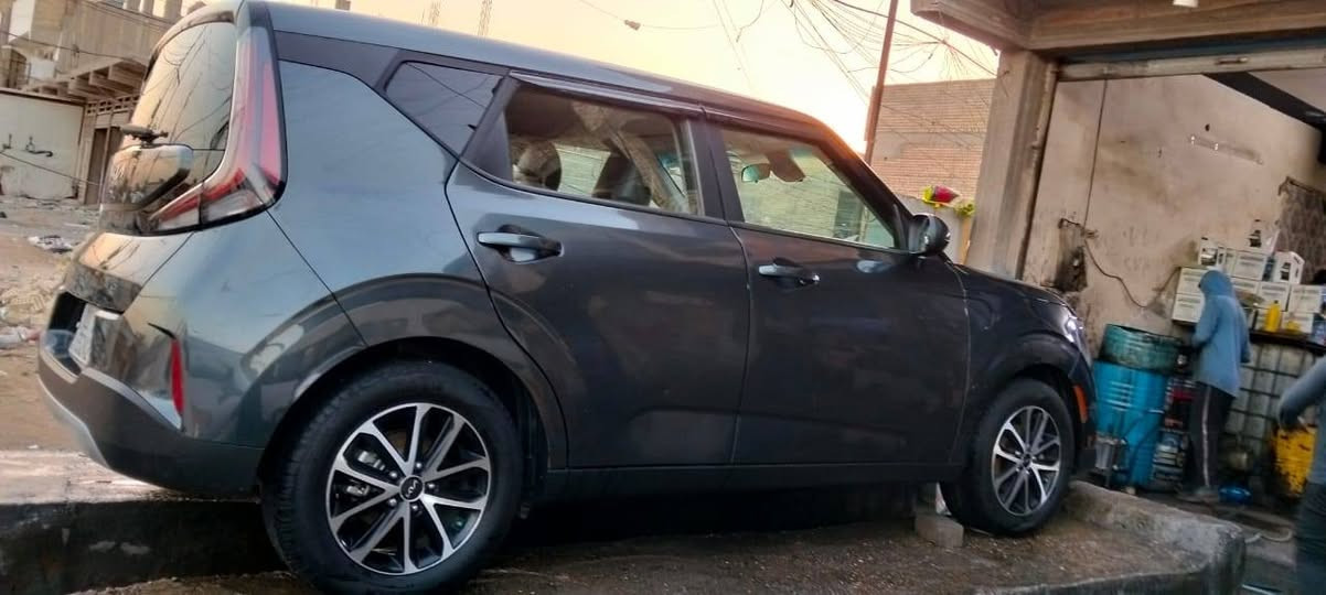 للبيع صول 23
حادث بس بيبان
رقم السياره بغداد 
مكان السياره بغداد
سعر السياره ١٣٥وبيها مجال بسيط 
‏‪***********‬‏
