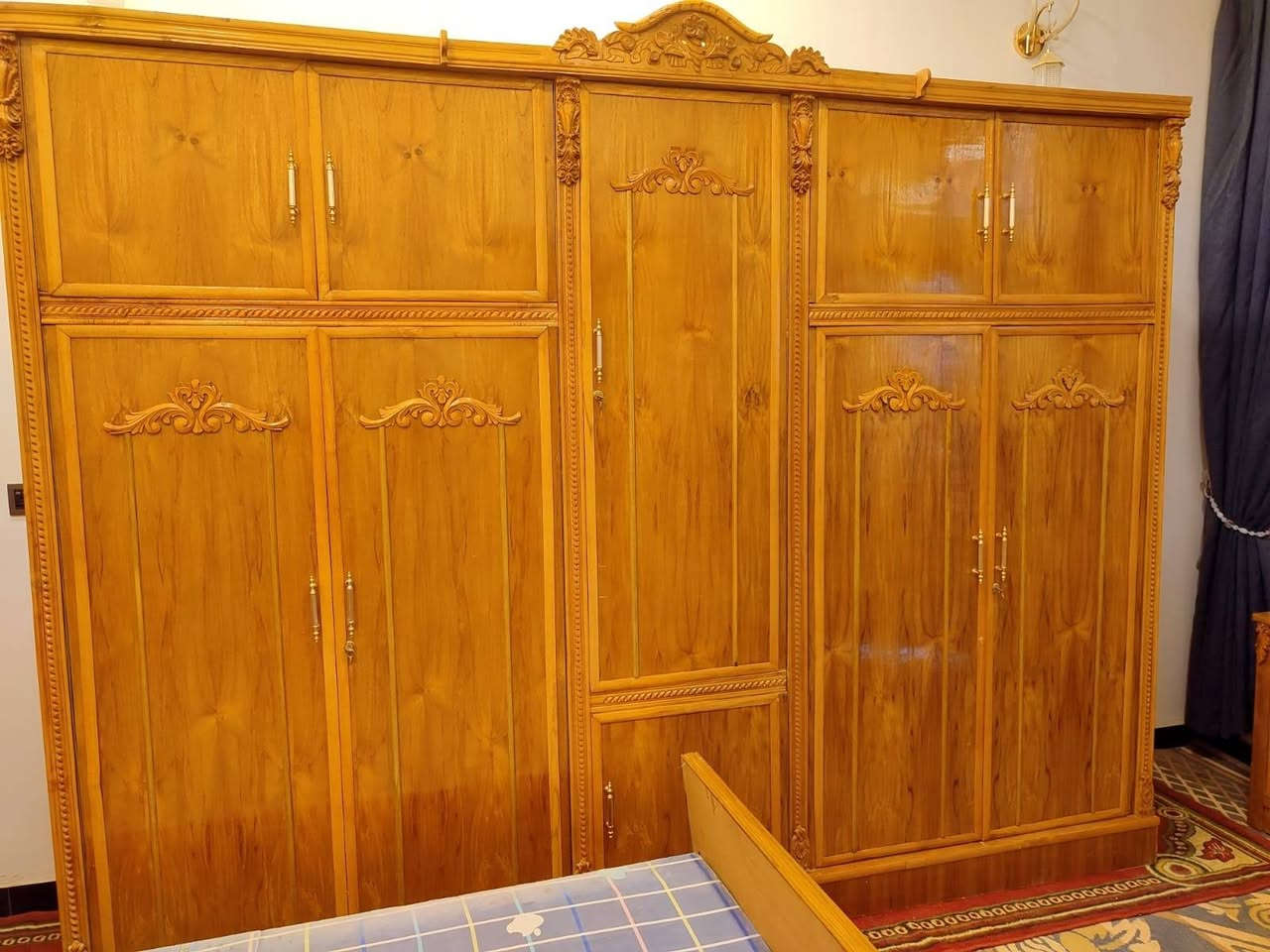 غرفه للبيع زان مصري ام مسرح ام خمسه طابقين ملحق زاويه كنتوريه طابقين ملحق غرفه حلوه وجديده ضخمه كلش المكان ديوانيه حي العسكري للاتصال على هذا الرقم *********** بي واتساب *********** بي واتساب
