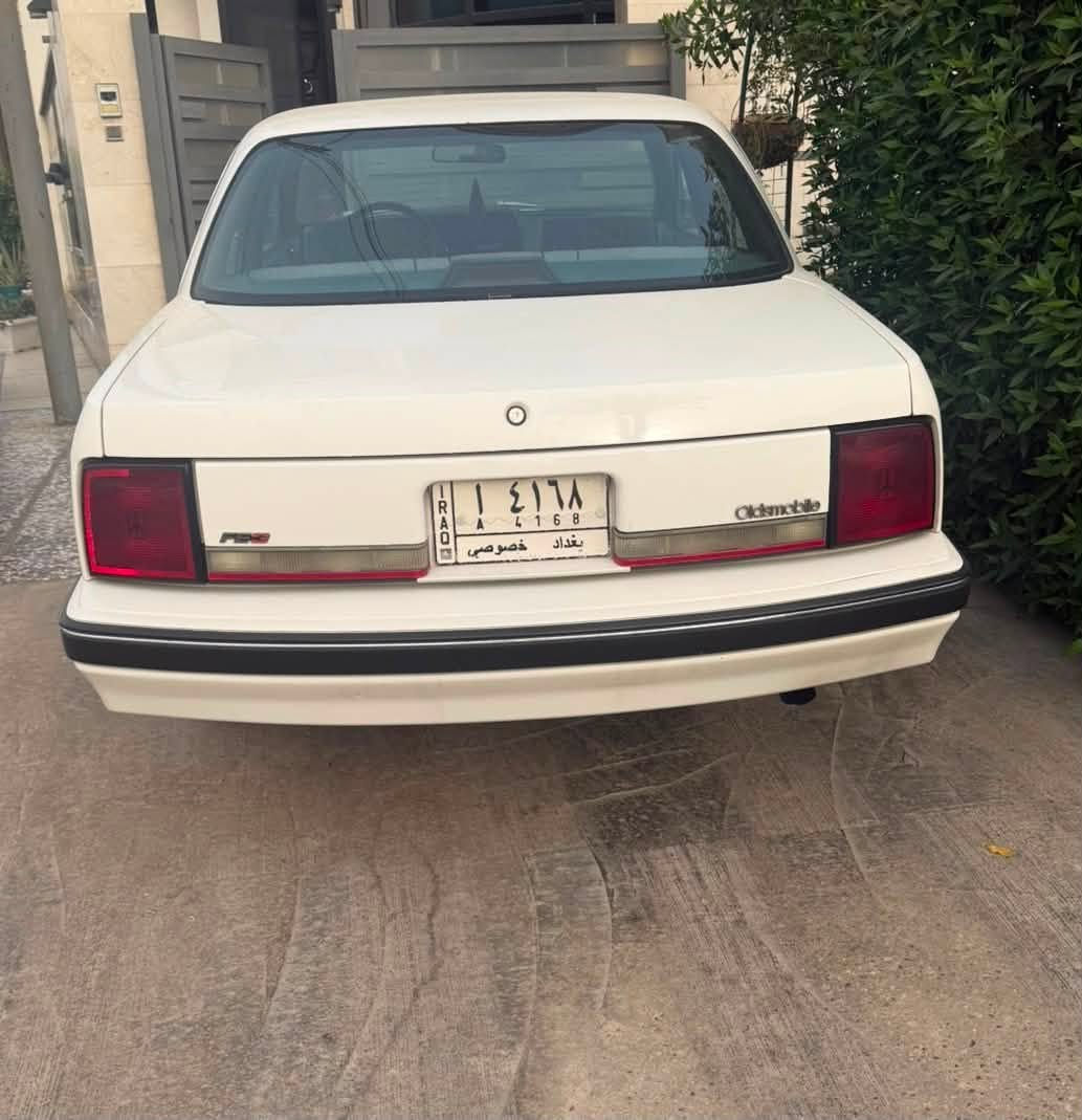 اولدز موبيل موديل 1990
سياره مكفوله كفاله عامه انضف اولدز ب عراق
سياره ماشيه 58km ورقمها رباعي مميز
سياره للبيع 
مكان سياره بغداد 
الرقم ***********
