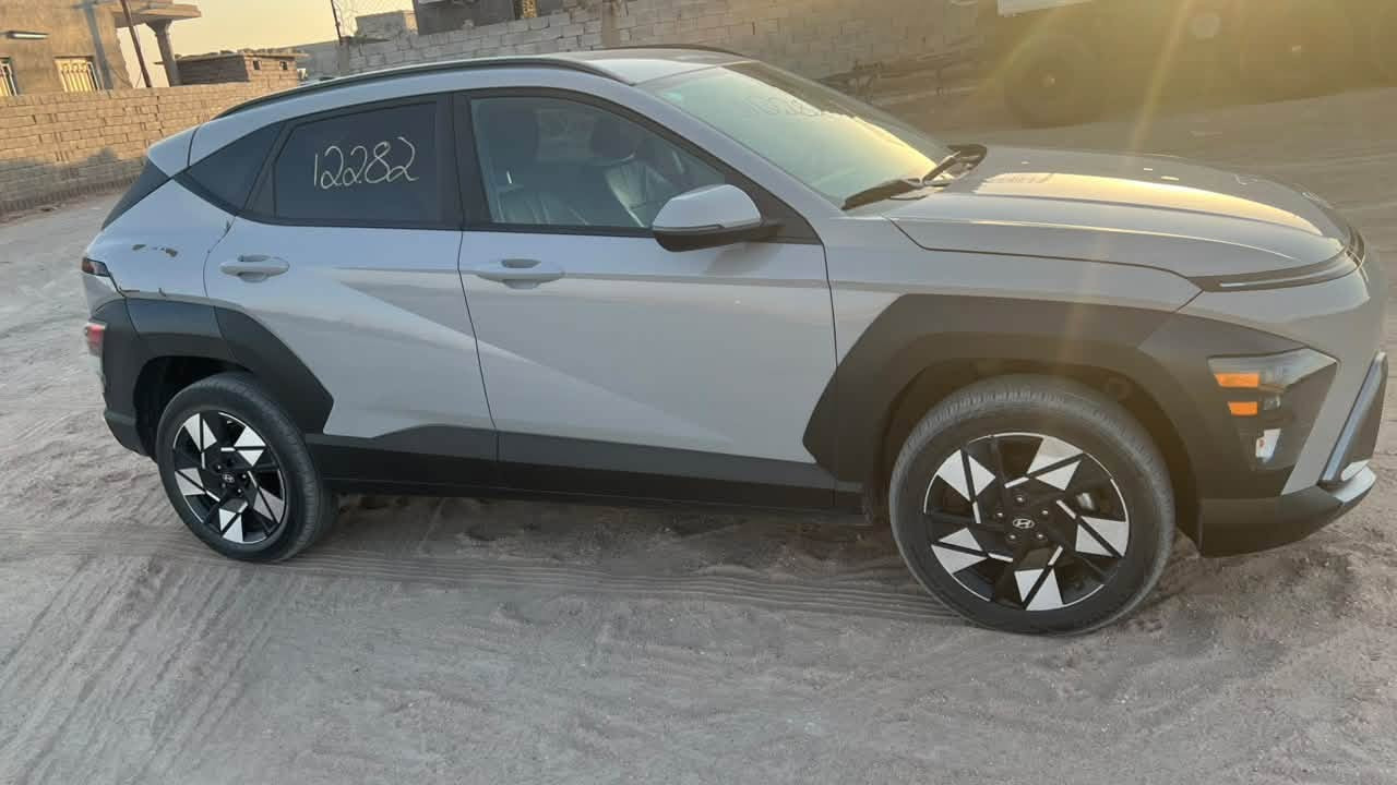 مكلف بالنشر  السلام عليكم هونداي كونا موديل 2024  فئه  HTRAC SEL بأسمي بدون رقم تبديل بنيد فقط وجاملغ امامي فقط صبغ وجاملغ الخلفي صار بي بارد  بدون دواخل ماشية 19الف ميل سيارة لون اسمنتي مكينة 2000 دوش 
المكان البصرة المدينة 
***********
• كير تعليك وشفتات بالستيرن
• شاشة كبيرة متصله
• نقطة عمياء  واشارة بالمرايات
• كاميرا خلفية وعرض
•تبريد امامي خلفي
•تشغيل عن بعد 
• كرسي كهرباء وتدفئة
• رادارات امامي وخلفي وجانبي
• مثبت سرعه ومانع انزلاق
• بصمة تشغيل وابواب
• شحن وايرلس
 • هاند بريك بصمة
• نظام قيادة ذاتية 
• اضوية اماميه وخلفية زنون LED
 • ويل قياس 18 تخم تاير
