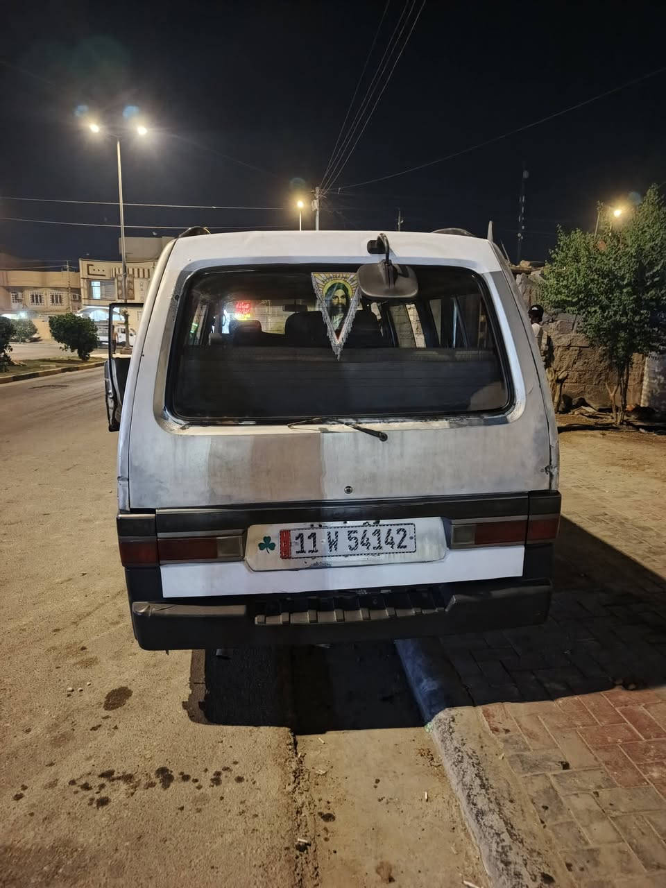 سلام عليكم كيا بستا للبيع موديل1995 ام الزعانف مكينه كير اكسل مكفول مكينه بيه خيط بخار خفيف كلش بدون تنقيص كهربائيات كله شغاله مصفره هيئه مرور سنوية نهايه 2029تخم تاير ستوني شادة سياره مصبوغه  استفسار اكثر اتصل السعر 40وبيه مجال قليل رقم الهاتف للستفسار ***********
