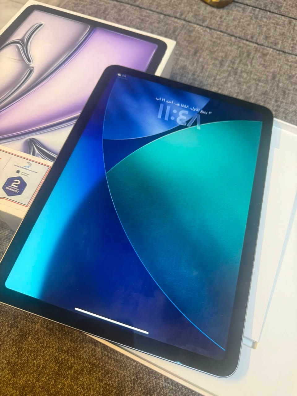 ايباد Air11 m3 
ذاكره 128
استخدام قليل اخو الجديد  
بطاريه 98 بسبب التحديث 
عدد الدورات 114
للبيع او مراوس بريد مجك استرا 
سعر 700 الف كل التفاصيل موجوده عندك
***********
واتساب او اتصال مكاني بغداد
ملحقات كامله
