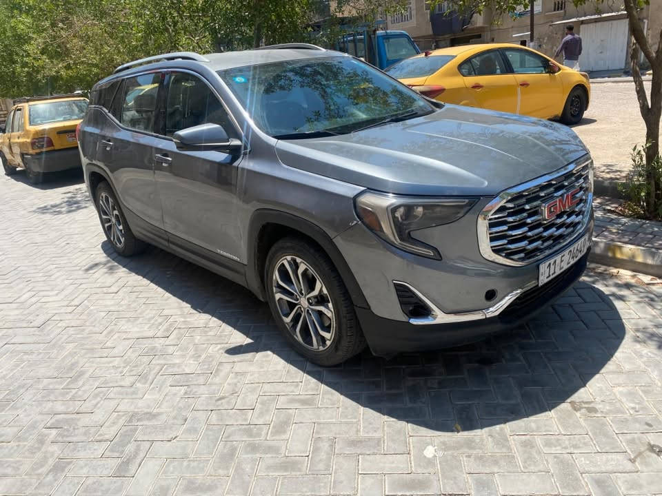 GMCتيران موديل 2020
محرك 2000تيربو
كشنات جلد تحكم ستيرن اشاير بل مري كشنات تدفئه 
حادثهة فقط البنيد مبدل كفاله شواصي ولغد 
سنويه وهزه جديده بسمي رقم بغداد
ماشيه 5600ml
سعر 153
***********
