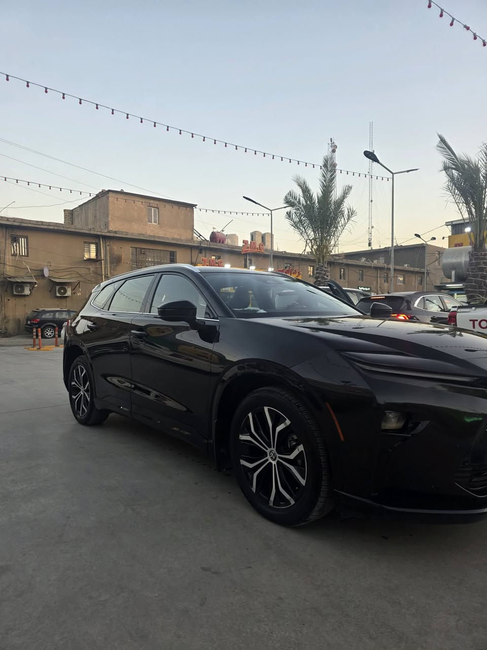 كراون سكنا ٢٠٢٥ هايبرد 
وارد امريكي 
حادثها موضح بالصور قطعتين صبغ خشم الجاملغ الخلفي ونصف قبق جنطة بدون دواخل بدون ايرباك 
فووول مواصفات مري شفط حساسات خلفي امامي كشنات جلد حار بارد شفتات بالستيرن خزن ميموري كشنات كهربائي 
ماشية ١٠ الف كيلو 
السيارة بسمي تحويل ثاني يوم 
السعر ٢٧٥ ورقة 
رقم الشاصي JTDACAAJ7S3004279
العنوان بغداد الرصافة 
للاستفسار ***********
