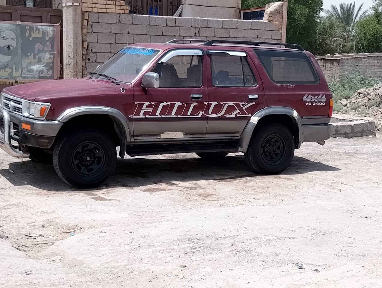 سلام عليكم سياره للبيع جيب تيوتا ياباني مكينه وكير لاتنقيص ولا تبخير حداديه جاهزه،تخم تاير جديد باتري جديد كهربائيات شغاله اوتوماتيك موديل 1990،سعر 38 بيه مجال حك جيه سياره وضع شركه مامصبوغه ناصرية،الشطره ***********,,
