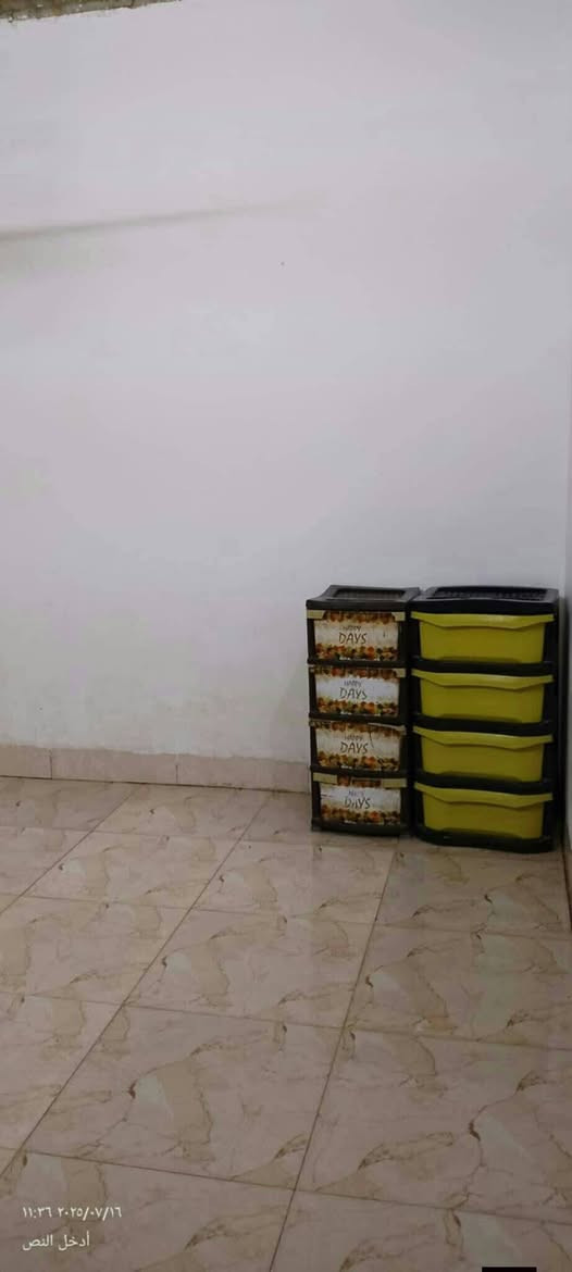 بيت للبيع كرت بلدية وطلعو كشف واوراقوكلهاكامله ومشمول بقرار التمليك المساحة مئه متر كارت بلدية قرب جامع فاطمه الزهراء وقريب من المستوصف خدمات ماء كهرباء شارع خدمات كامله السعر المطلوب خمسة وستين مليون وبيه مجال بسيط***********

نص مكتوب في الصور:
- ١١:٣٦ ٢٠٢٥/٠٧/١٦
- أدخل النص