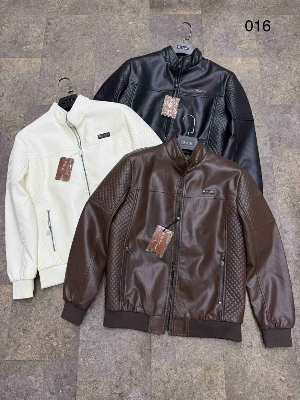 🔥 وصلت أحدث الموديلات الشتوية للملابس الرجالية (جملة فقط) 🧥❄️
أعلى جودة، أنسب الأسعار، وتنزيل يومي للموديلات الجديدة!
📦 ضمان كامل: افحص بضاعتك عند المندوب والدفع بعد الاستلام والتأكد 100%.
👇 للانضمام لجروب التليجرام والتواصل معنا (الروابط في أول تعليق):
📞 للتواصل والمبيعات: *********** (أبو أيهان)

نص مكتوب في الصور:
- 2256
- 016
- 2251