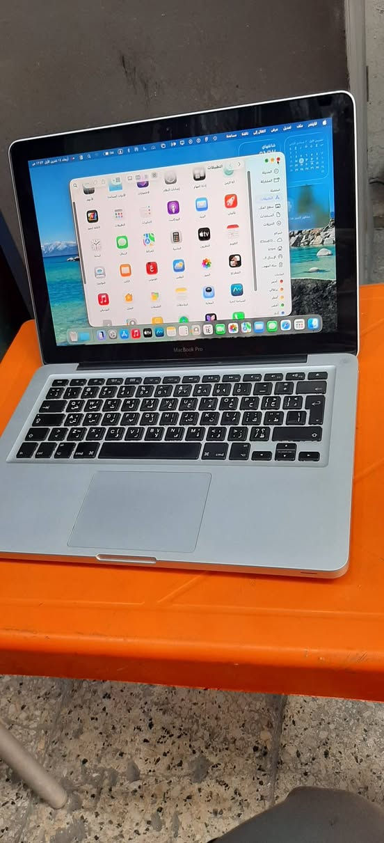 ماك بوك برو • رام ٨ • ssd ٢٥٦