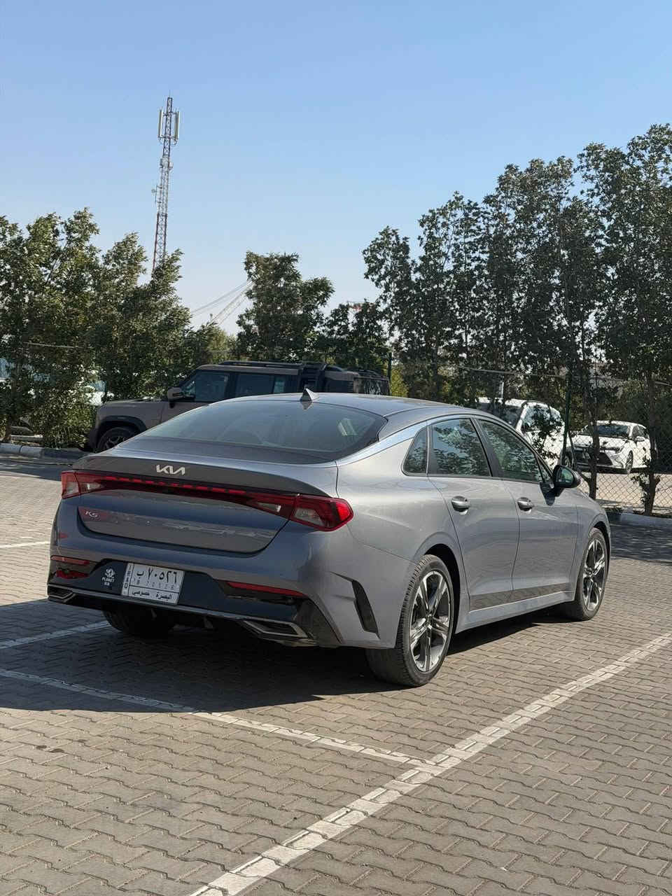 سلام عليكم سياره كي فايف موديل 2022 سياره بيه جاملغ وبنيد ماشيه 40000 سياره جديده ما ماشي هواي ستخدام شخصي سعر 148 وبيه مجال الطيبين ***********
