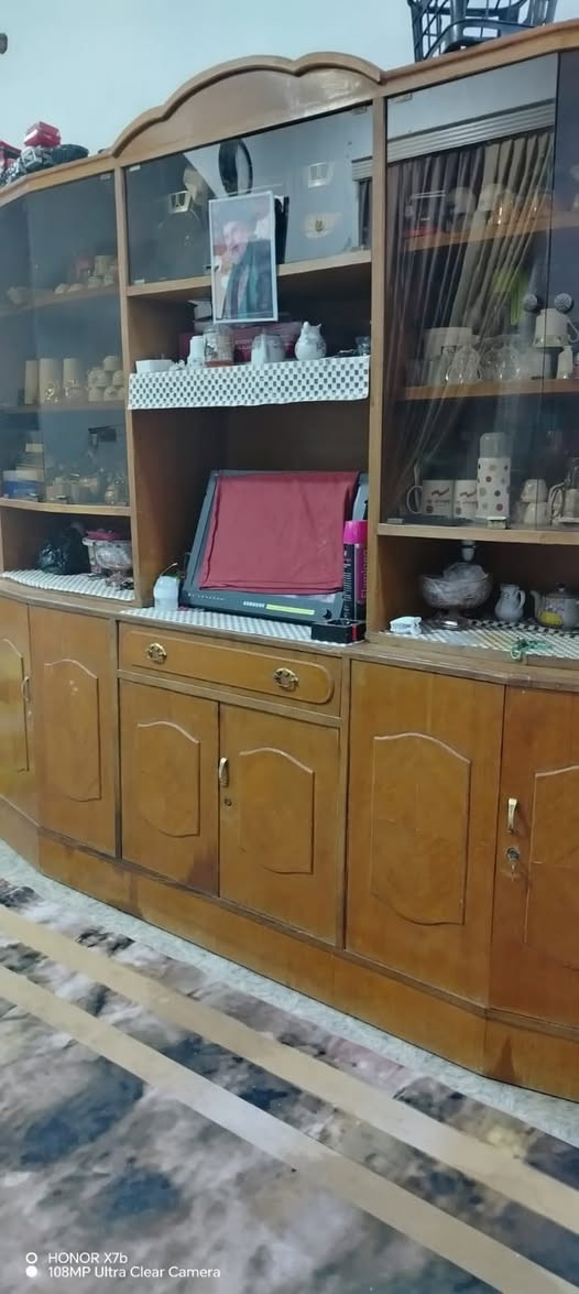 سلام عليكم ثلاجه ماداخله تصليح مال بيت سعر 125 
المعرض سعره 190 العنوان البصره شط العرب تواصل ***********
