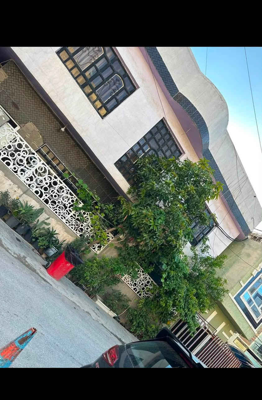 بغداد سبع   ابكار***********     مقابل    مركز  الشرطه  قرب جامع  الحجيه    للبيع٩٠   متر

