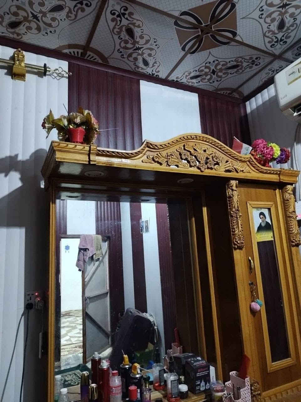 غرفه كامله للبيع لمعرفة التفاصيل والسعر الاتصال على على هاذ رقم ***********

