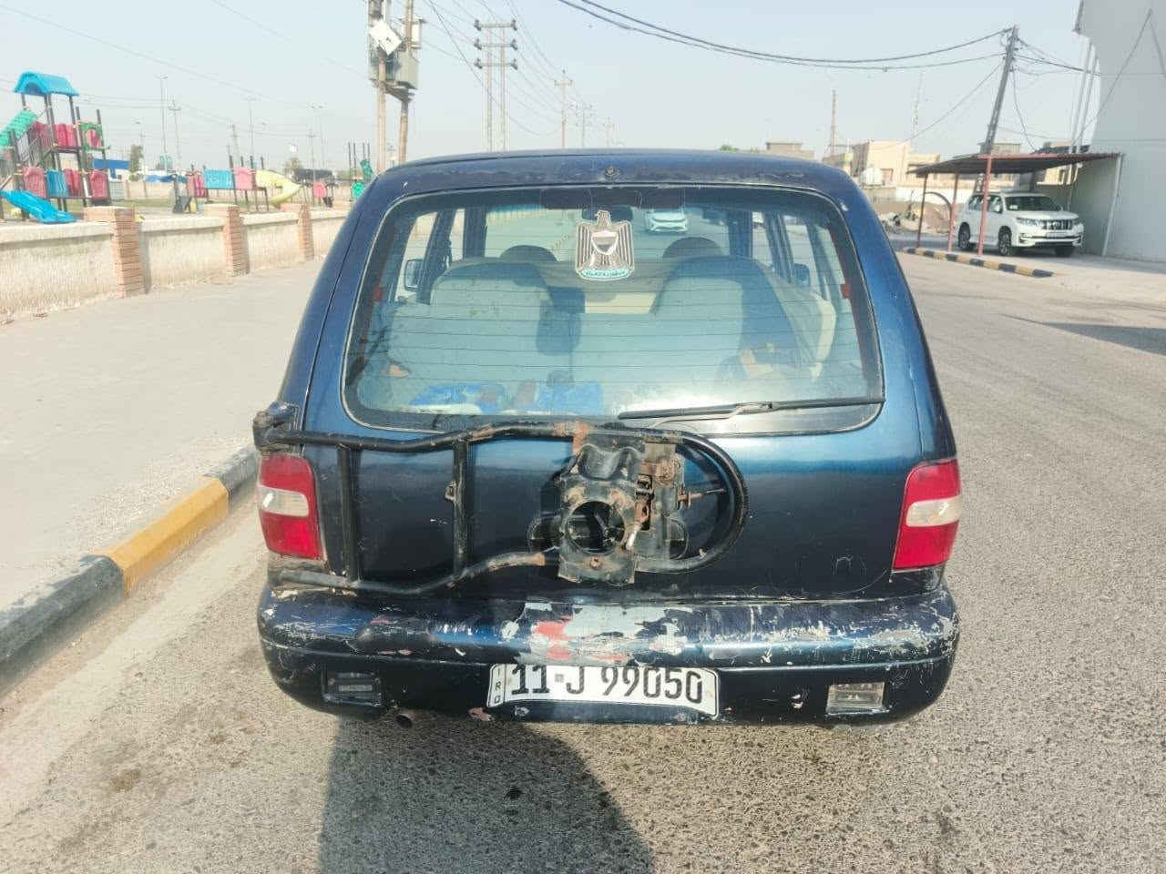 سلام عليكم عندي هاي السياره كيه سبورتج ستيشن اللون اسود كحلي موديل 1994 رقم بغداد وشرط التحويل مباشر ومحوره كير ومحرك  السعر 27  ورقه وبيهة مجال للتواصل ***********
