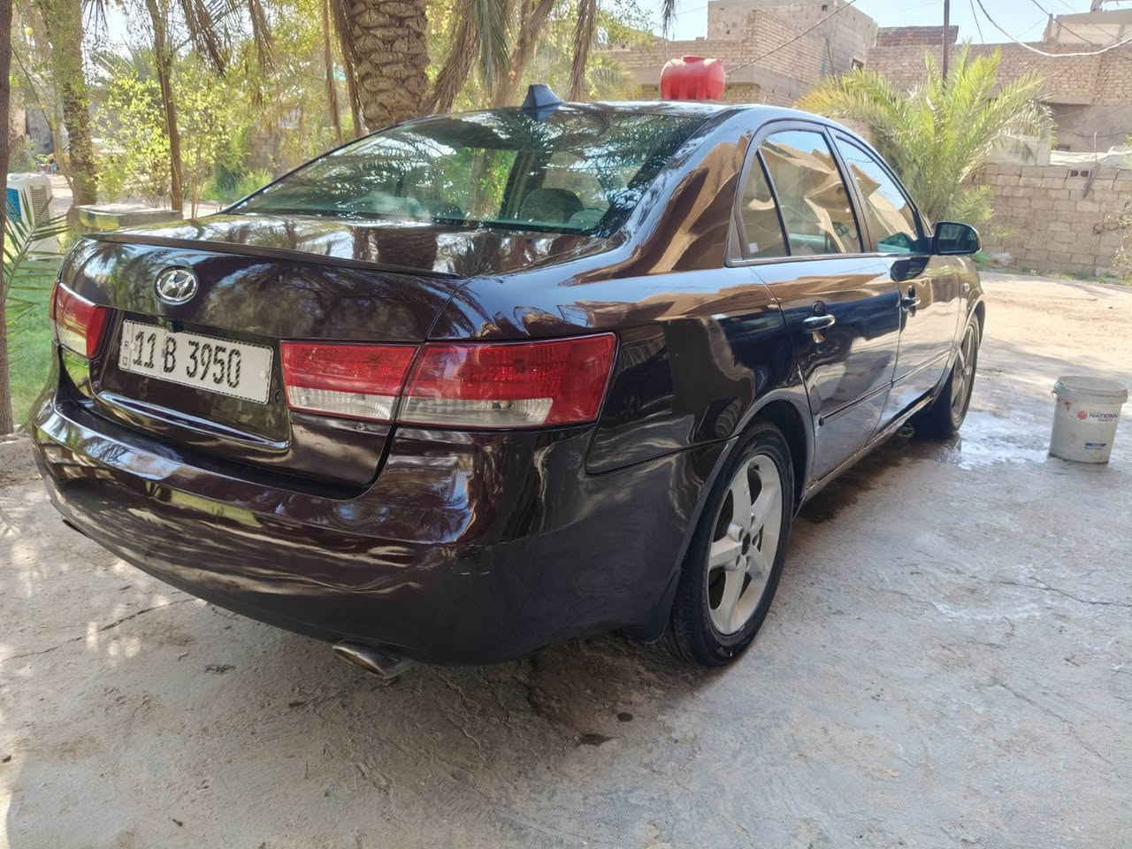 السلام عليكم 
للبيع سوناتا 2006  رقم بغداد بأسمي 
مكينة ستة سلندر 
السيارة بدون حادث أمريكية بيهة طخة بصيطة جاملغ خلفي بدون دواخل 
صدر خلفي مئة بل مية  صدرمضبوط امامي 75بل مئة
صبخ حزام بدون قمارة

السعر : 85 وبيها مجال
مكان السيارة: بغداد حي الإعلام 
رقم التلفون: ***********

ملاحظه : اخوان اني مكلف بلنشر بغداد, العراق
