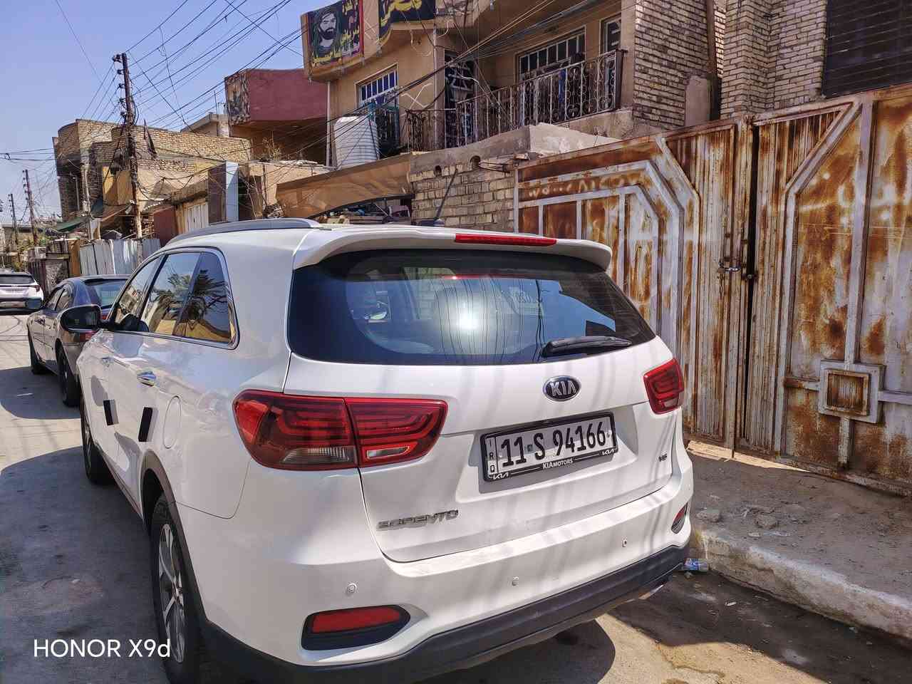 مرخصت الادمن سورنتو موديل2020سياره وارد امريكي حادثه بابين وجاملغ وبل عراق نصف القماره واكع عليه قمريه سياره جاهزه كير مكينه صدر مكينه6سلندر مكان بغداد السعر175وبيه مجال رقم الهاتف***********

نص مكتوب في الصور:
- HONOR X9d