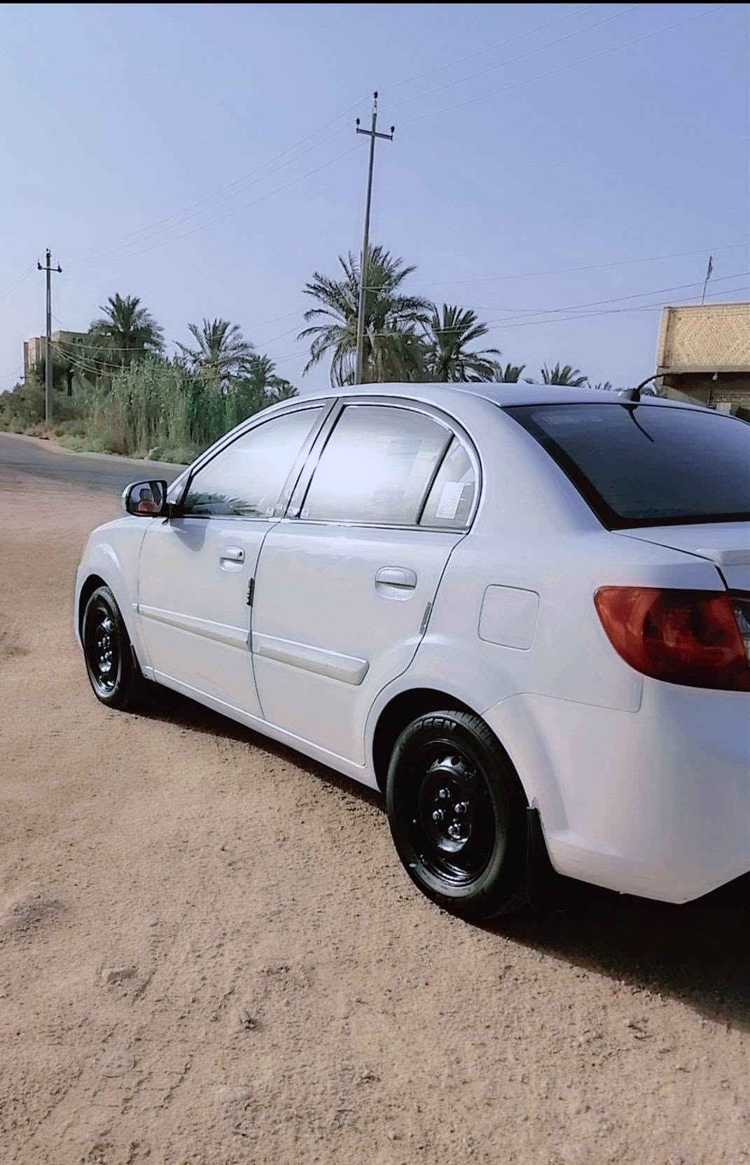السلام عليكم
كيا ريو مكفوله من الضربه  خليجي ٢٠١١ رقم بصره  الجديد مداور ثاني يوم  
محرك ١٦٠٠ كير تبريد صدر ممتازات سياره جاهزه كل نقص مابيه تخم تاير جديد باتري جديد غرفته جديده  سياره بيه صبغ اثر طخات جاملغ وشويه من الهلال وسونارها موجود    
السعر  80 $ وبيه مجال بسيط
الاتصال.  *********** 
عنواني ناصريه مركز
