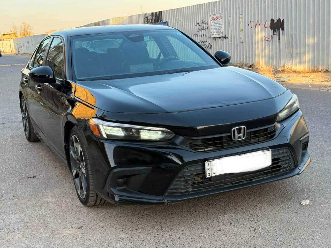 السلام عليكم
هوندا سيفك موديل 2023 
مواصفات سبورت محرك 2000 بانزين ماشيه ٣٩ ميل
رقم بغداد باسمي
حادثها بنيد قطعه وحده صبغ فقط بيها بارد بجاملغ 
صور الحادث مرفقه بالمنشور 
السعر 140 ورقه بيها مجال 
مكاني بغداد الكرخ 
للاتصال ***********
