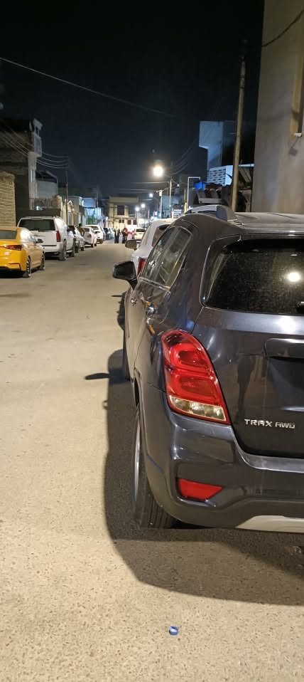 سيارة للبيع شيفروليه تراكس LT موديل 2019 دفع رباعي رقمها البصرة شاشه وكامرة السعر 88 وبيها مجال بسيط واتساب ***********
